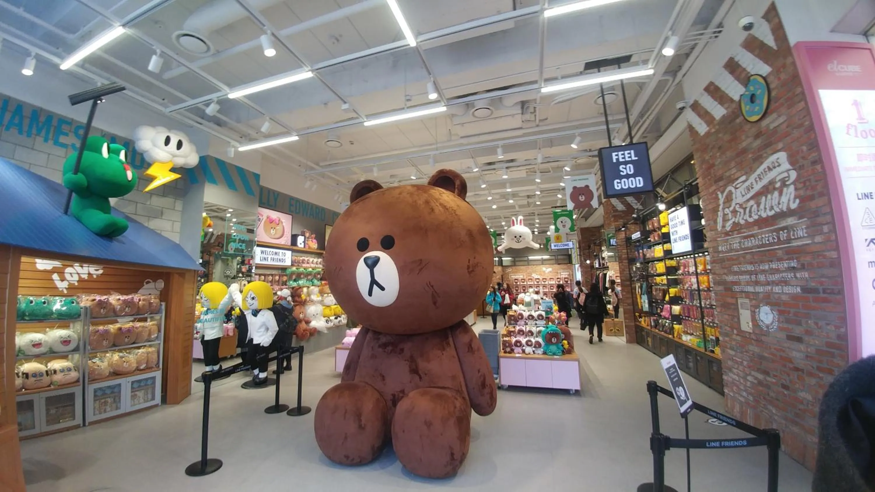 Nearby landmark in Seoul Grand Hostel EWHA Univ