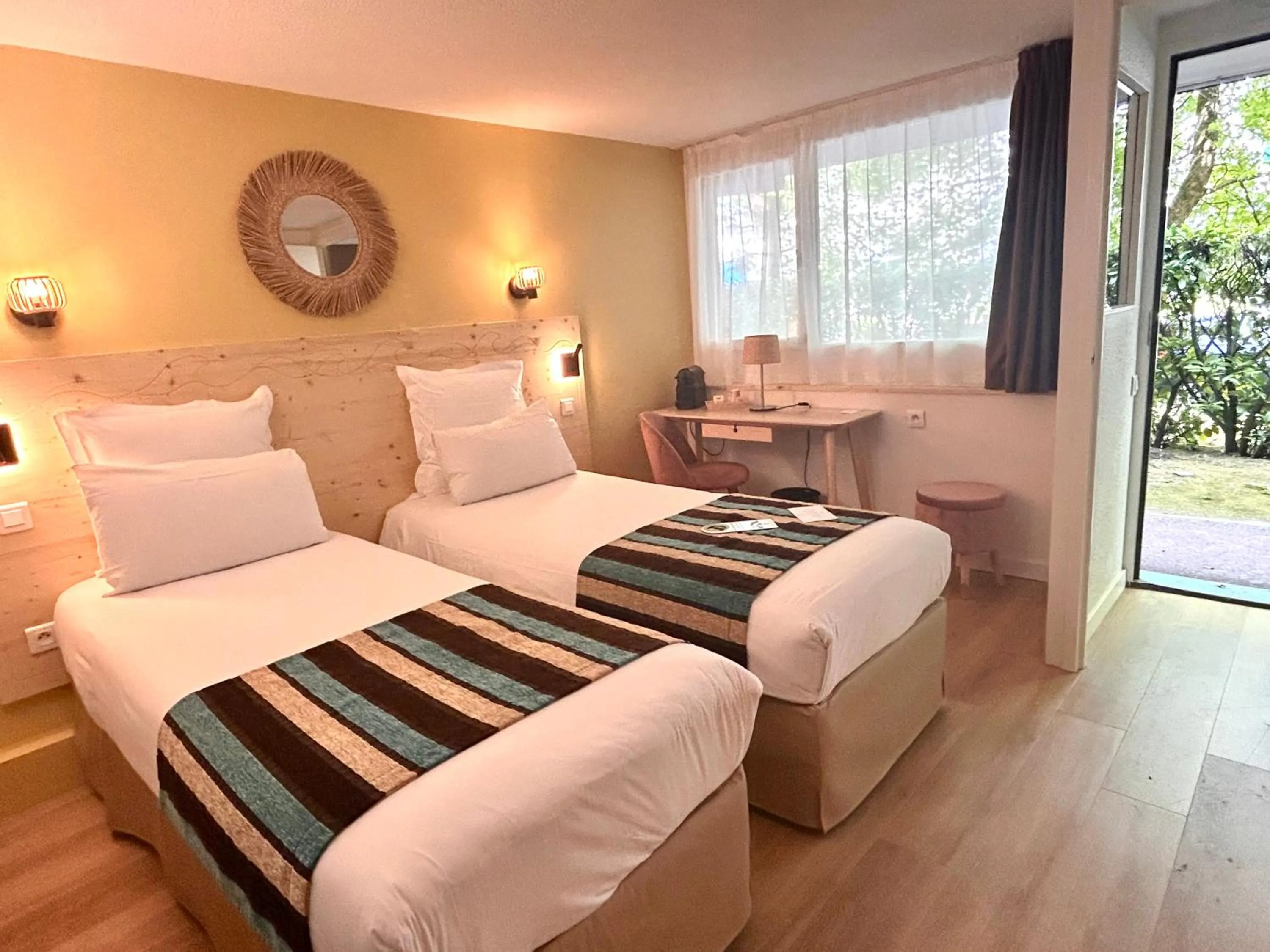 Photo of the whole room, Bed in Sure Hotel by Best Western Biarritz Aeroport