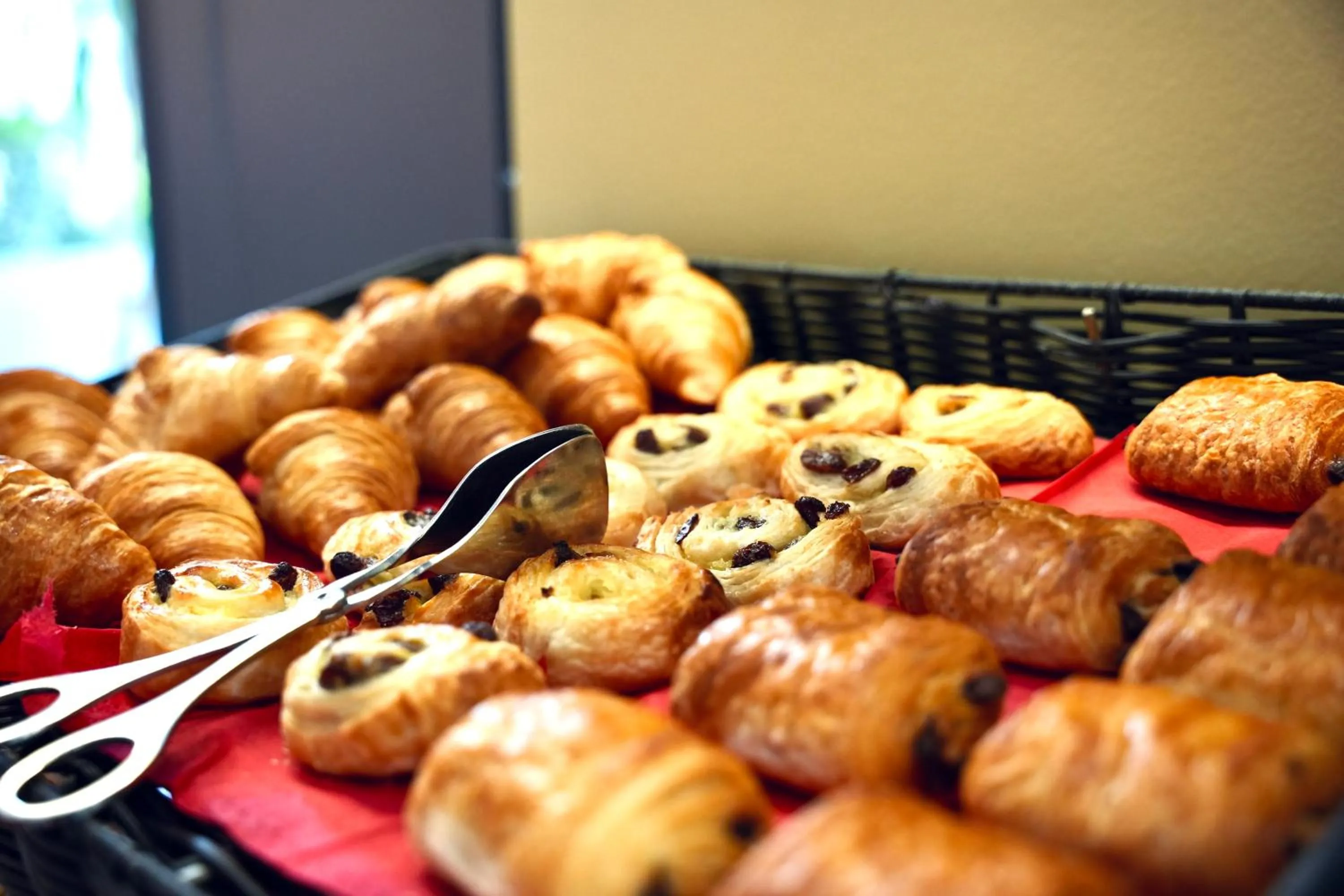 Breakfast in Sure Hotel by Best Western Biarritz Aeroport