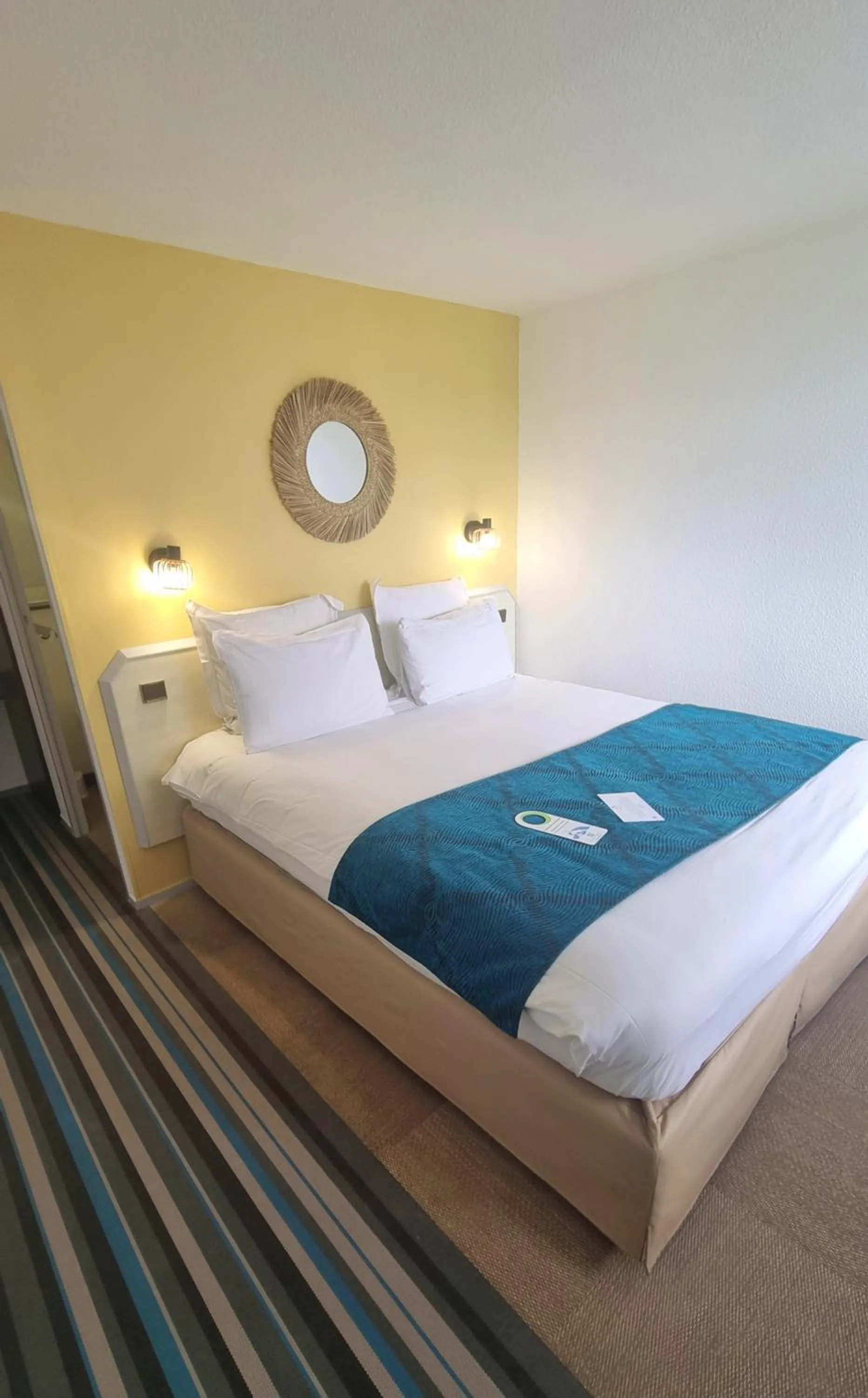 Photo of the whole room, Bed in Sure Hotel by Best Western Biarritz Aeroport