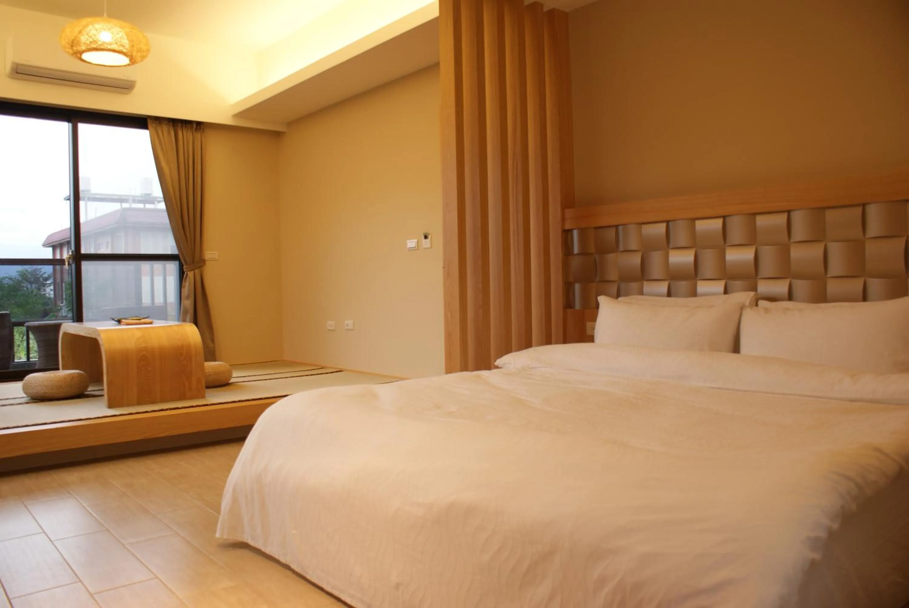 Photo of the whole room, Bed in Sunny Stream B & B