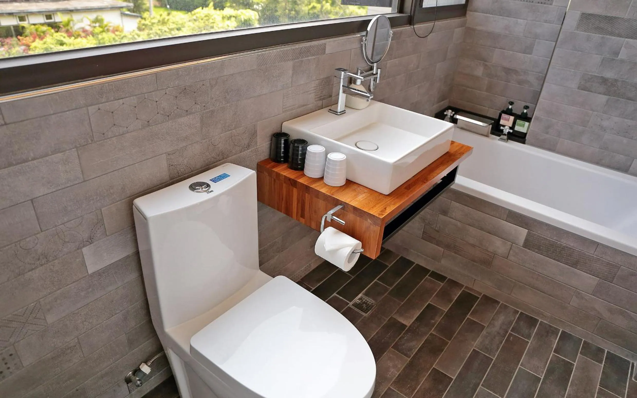 Bathroom in Sunny Stream B & B