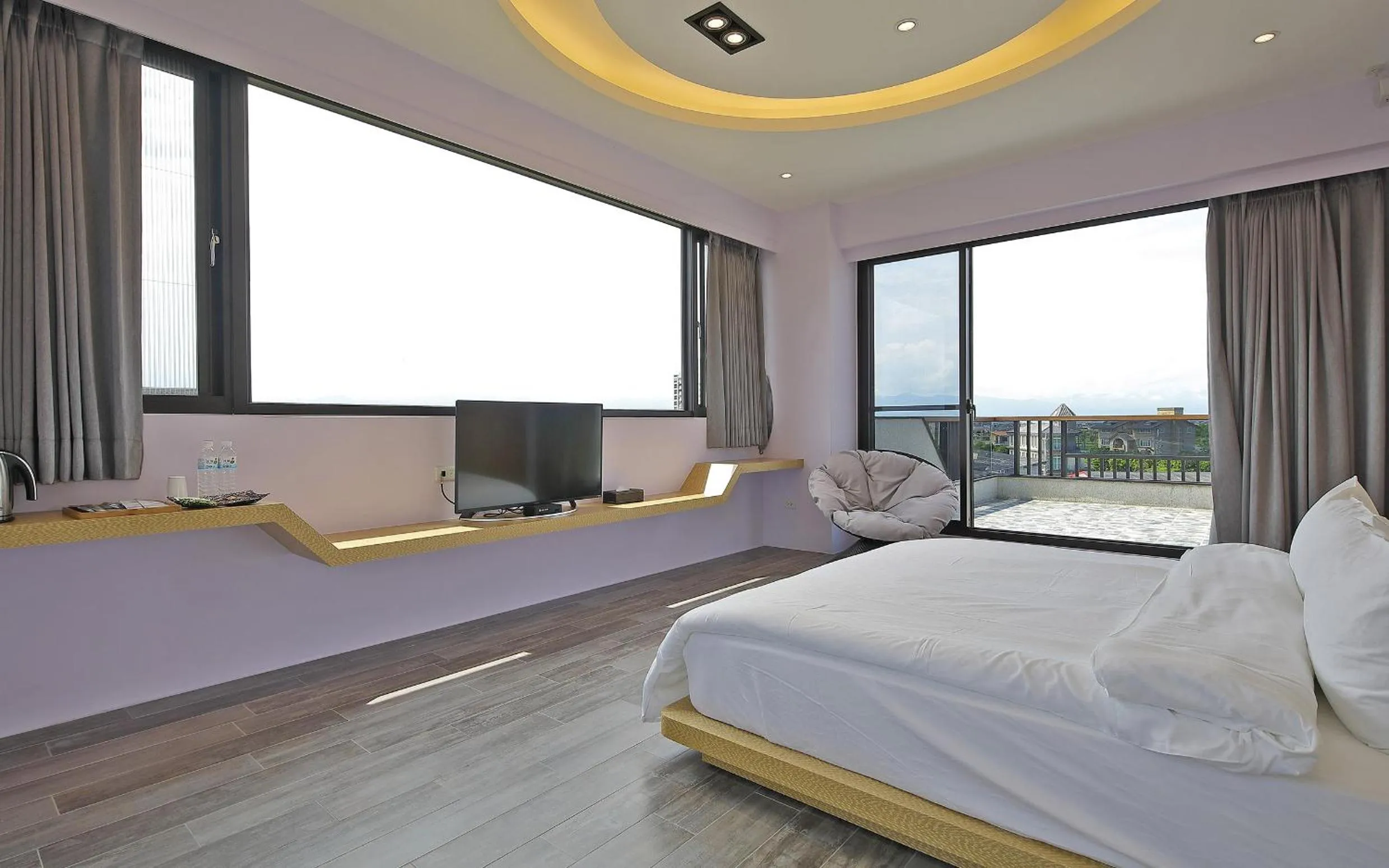 Photo of the whole room, Bed in Sunny Stream B & B