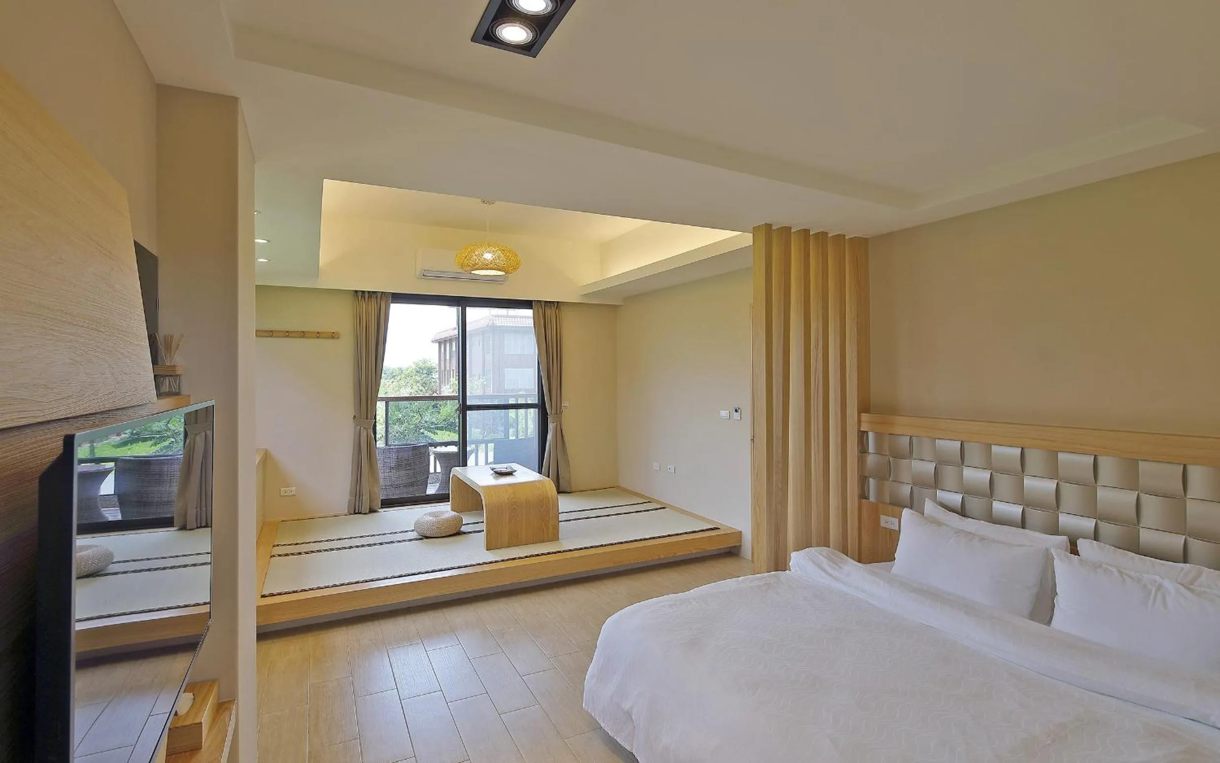 Photo of the whole room, Bed in Sunny Stream B & B