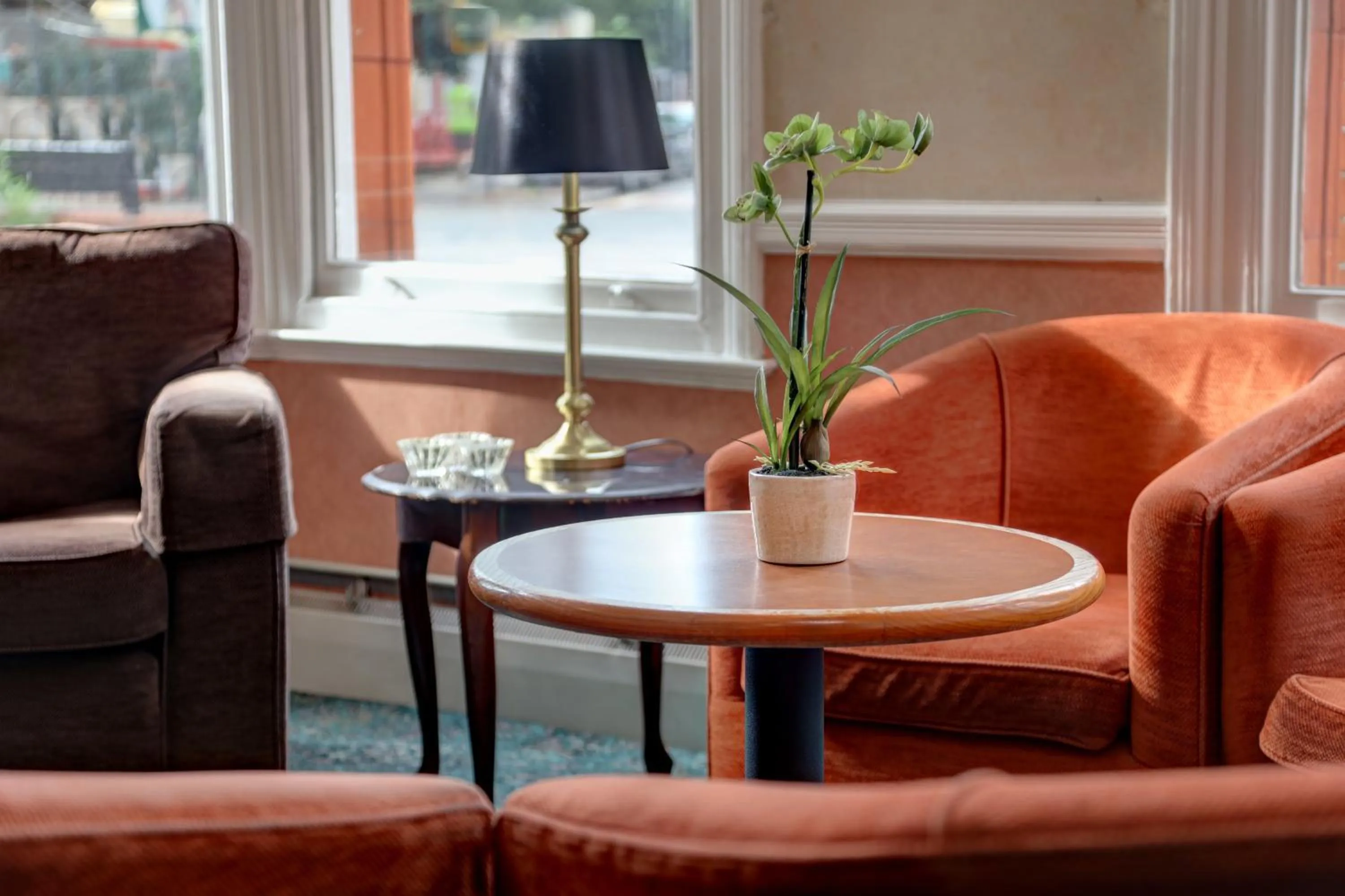 Property building in Sure Hotel by Best Western Reading