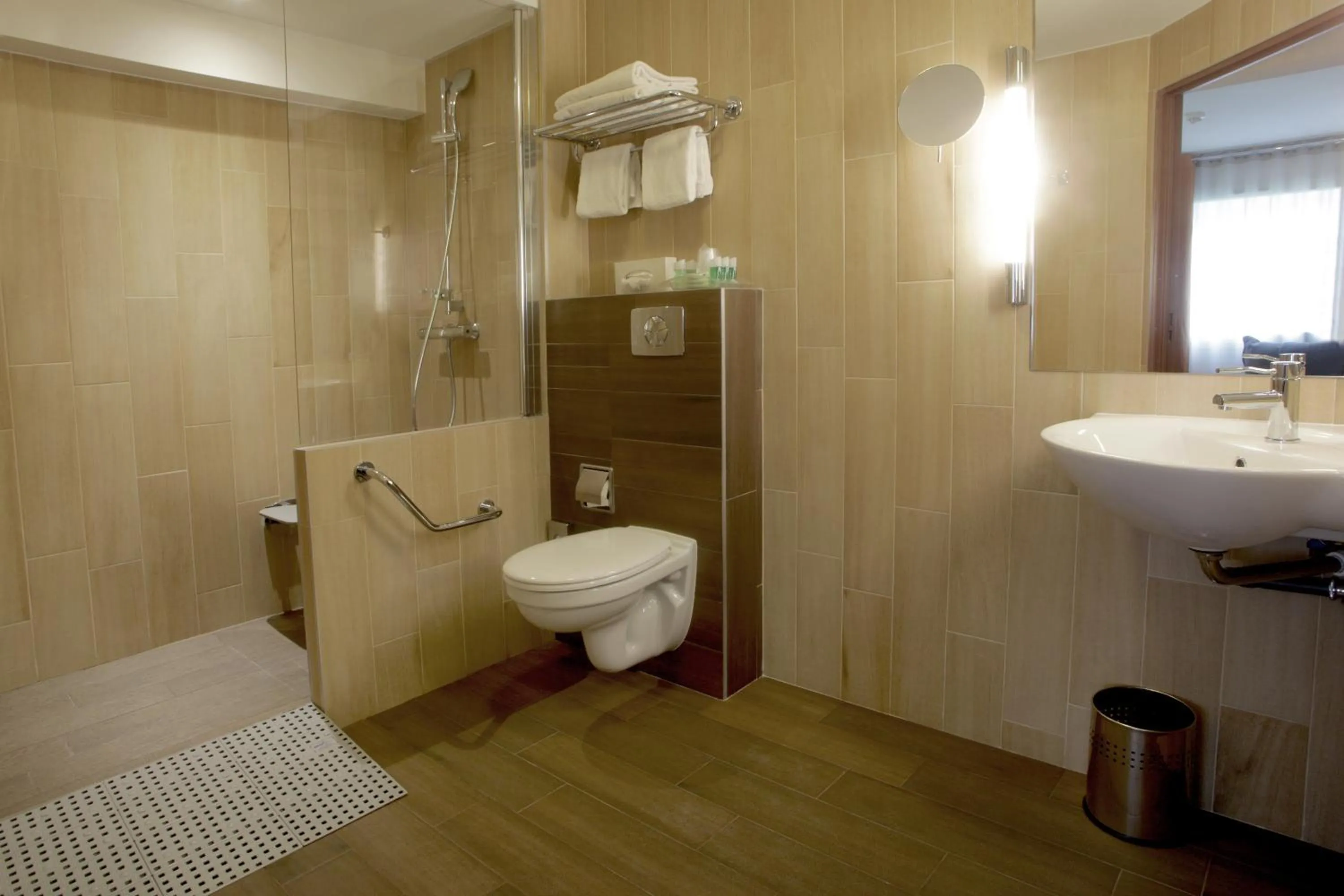 Bathroom in Holiday Inn Paris Montmartre by IHG