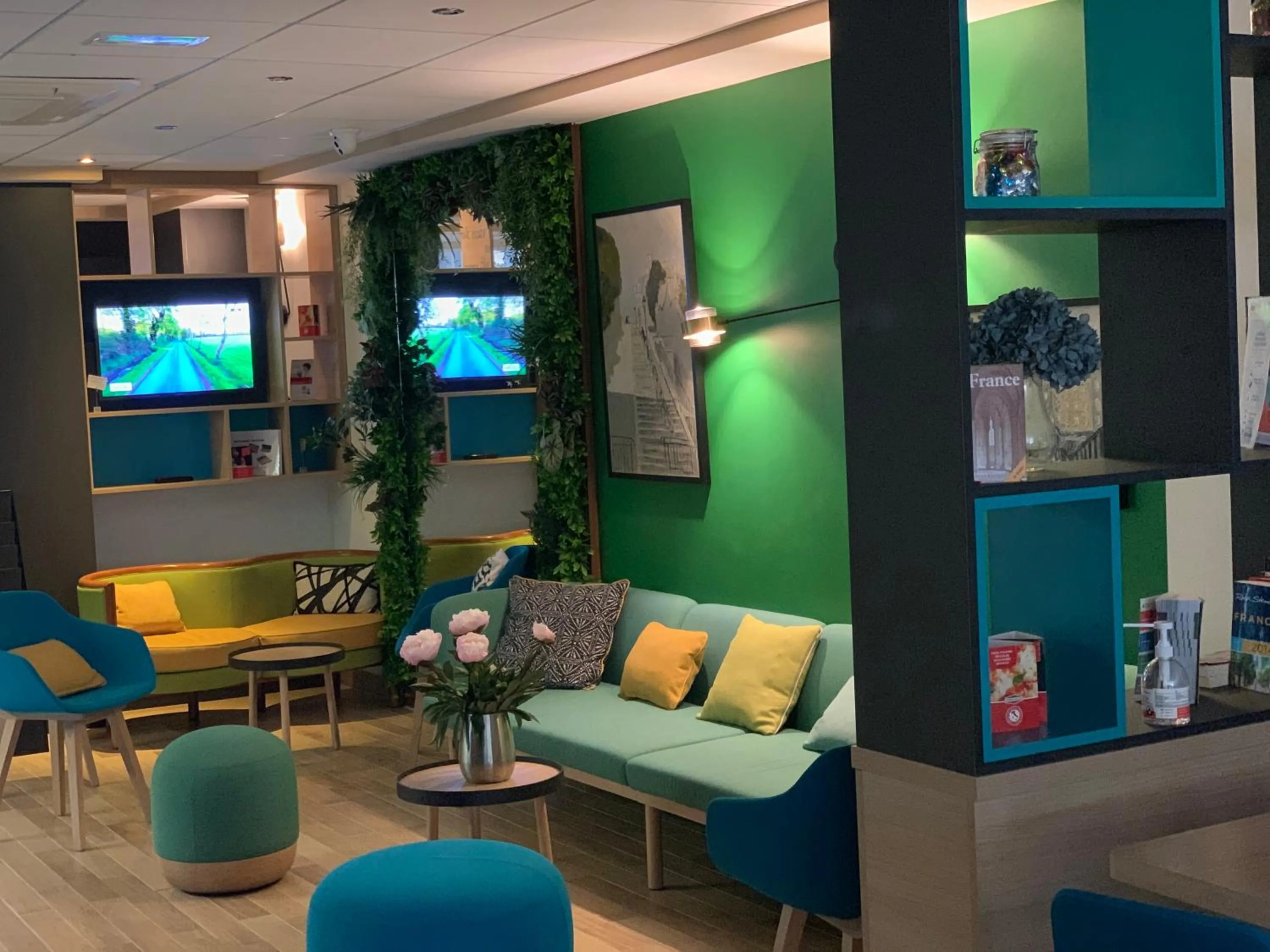 Property building in Holiday Inn Paris Montmartre by IHG