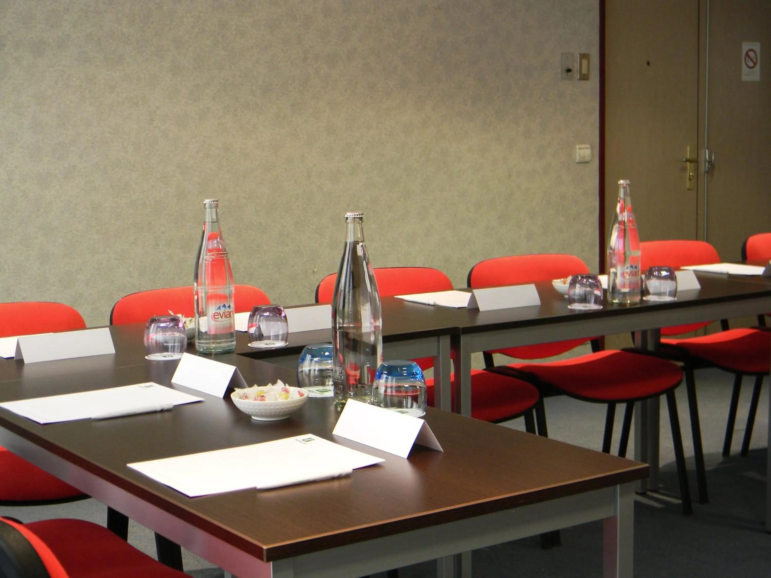 Meeting/conference room in Holiday Inn Paris Montmartre by IHG