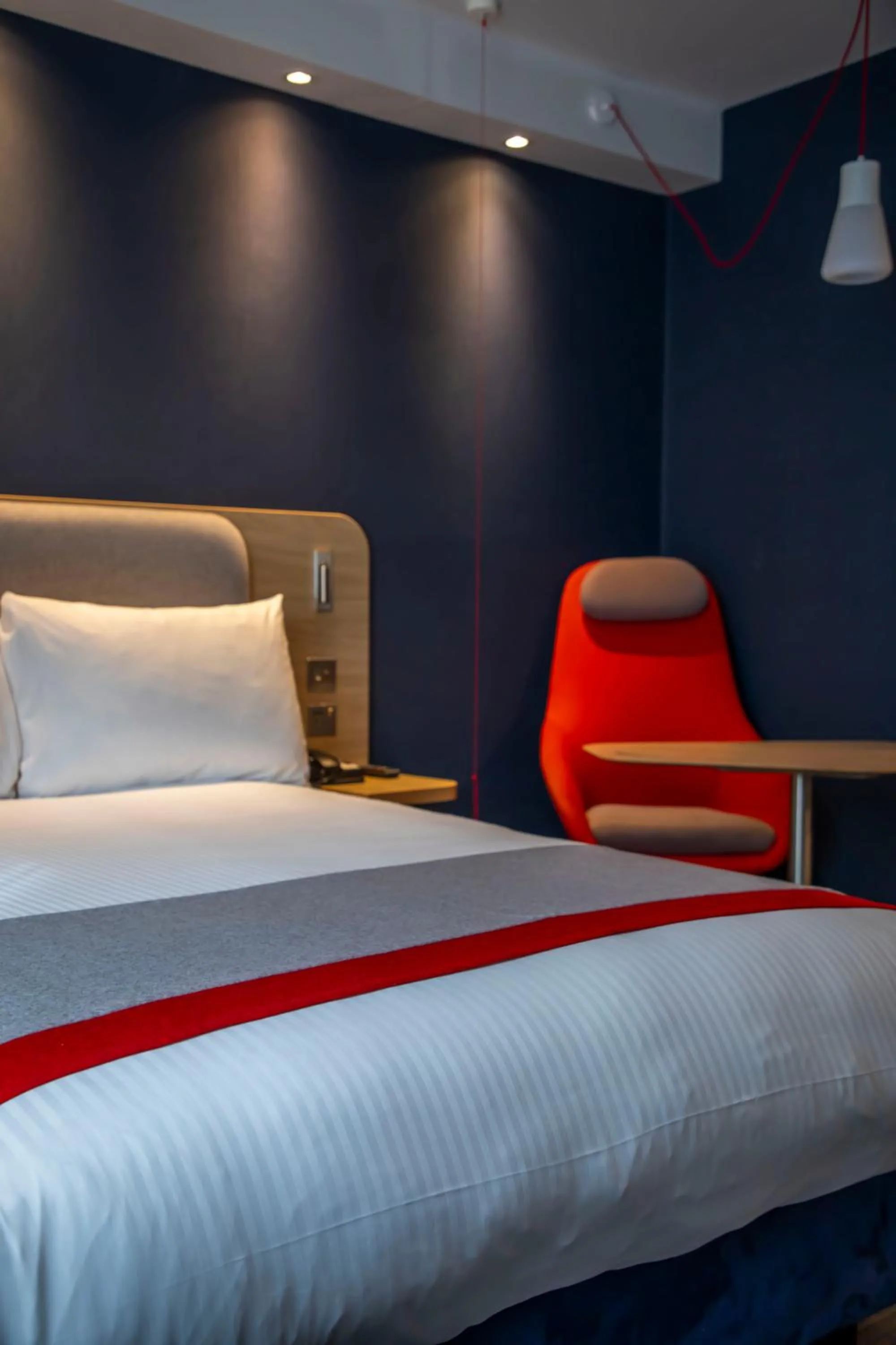 Bed in Holiday Inn Express Royal Docks by IHG