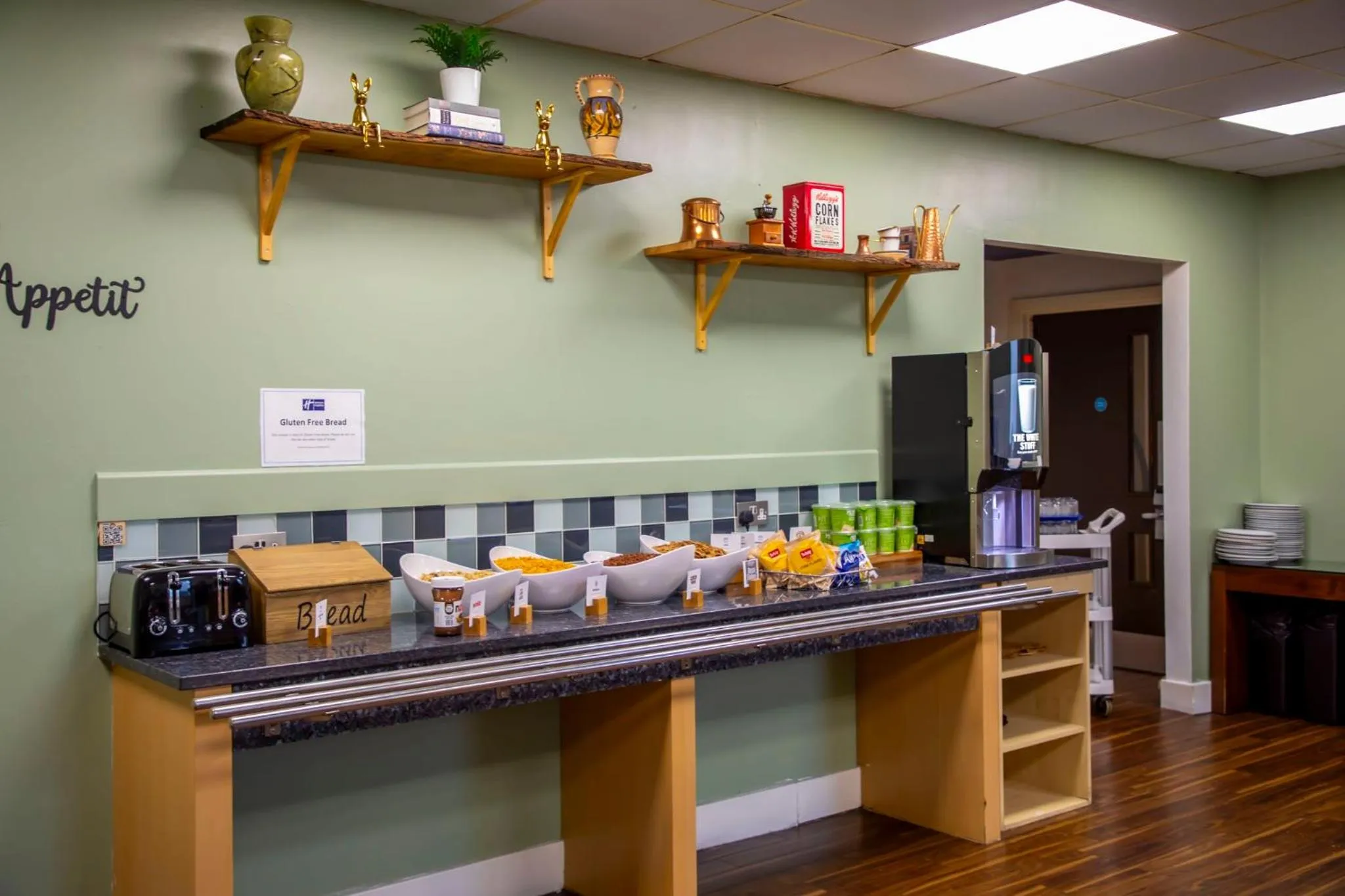 Breakfast in Holiday Inn Express Royal Docks by IHG