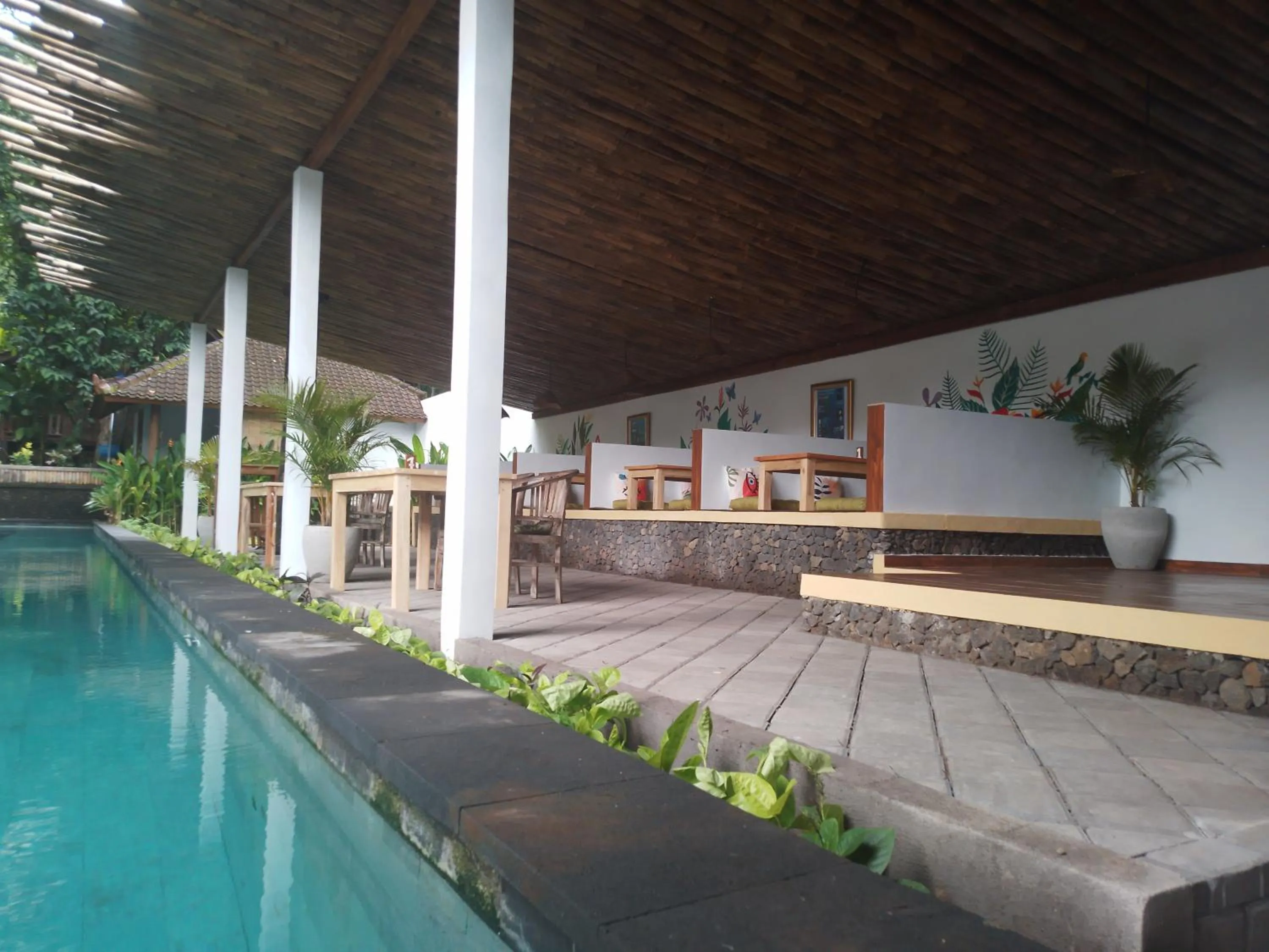 Restaurant/places to eat in Ocean Prana Village