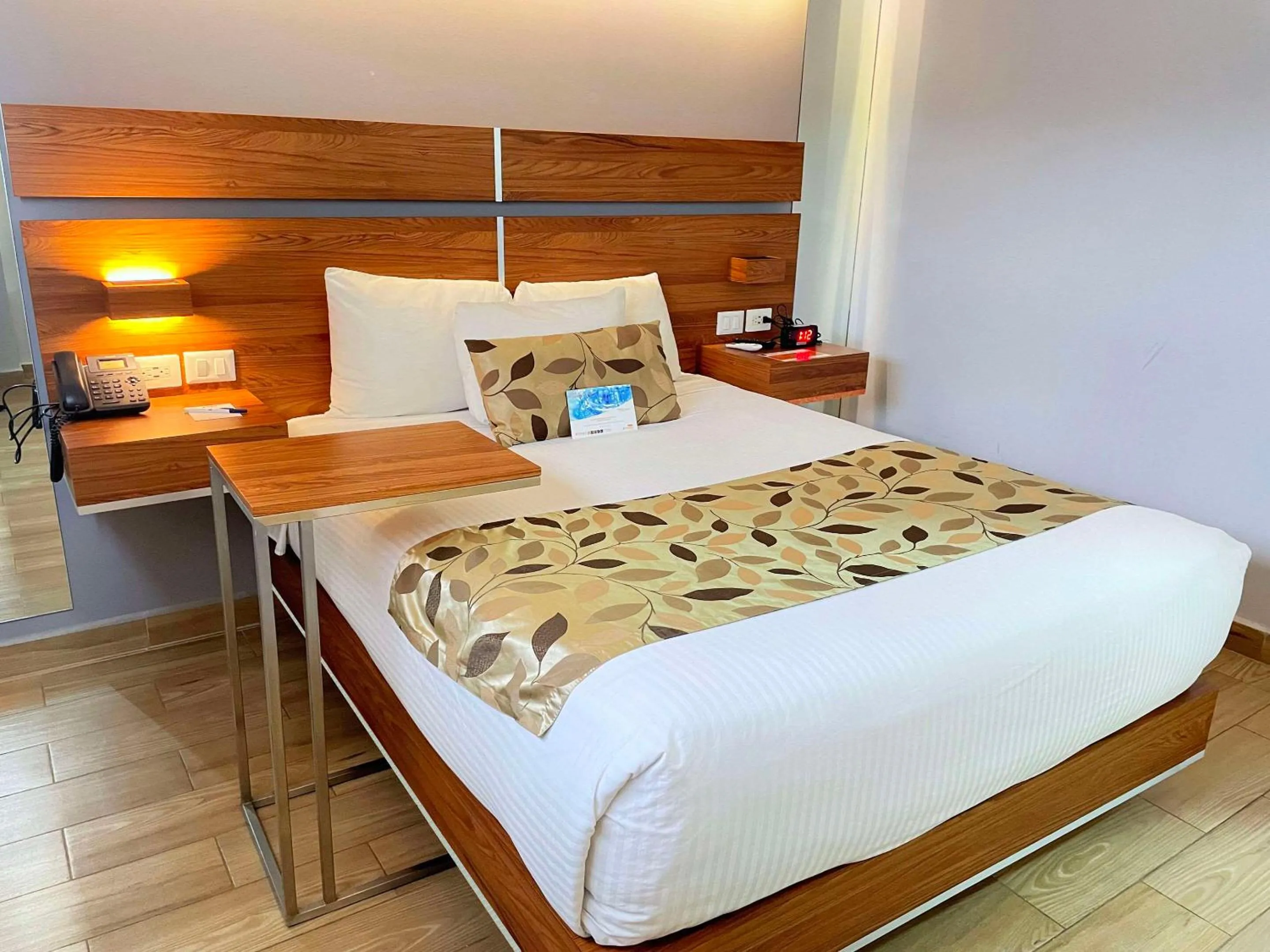 Bedroom, Bed in Sleep Inn Hermosillo