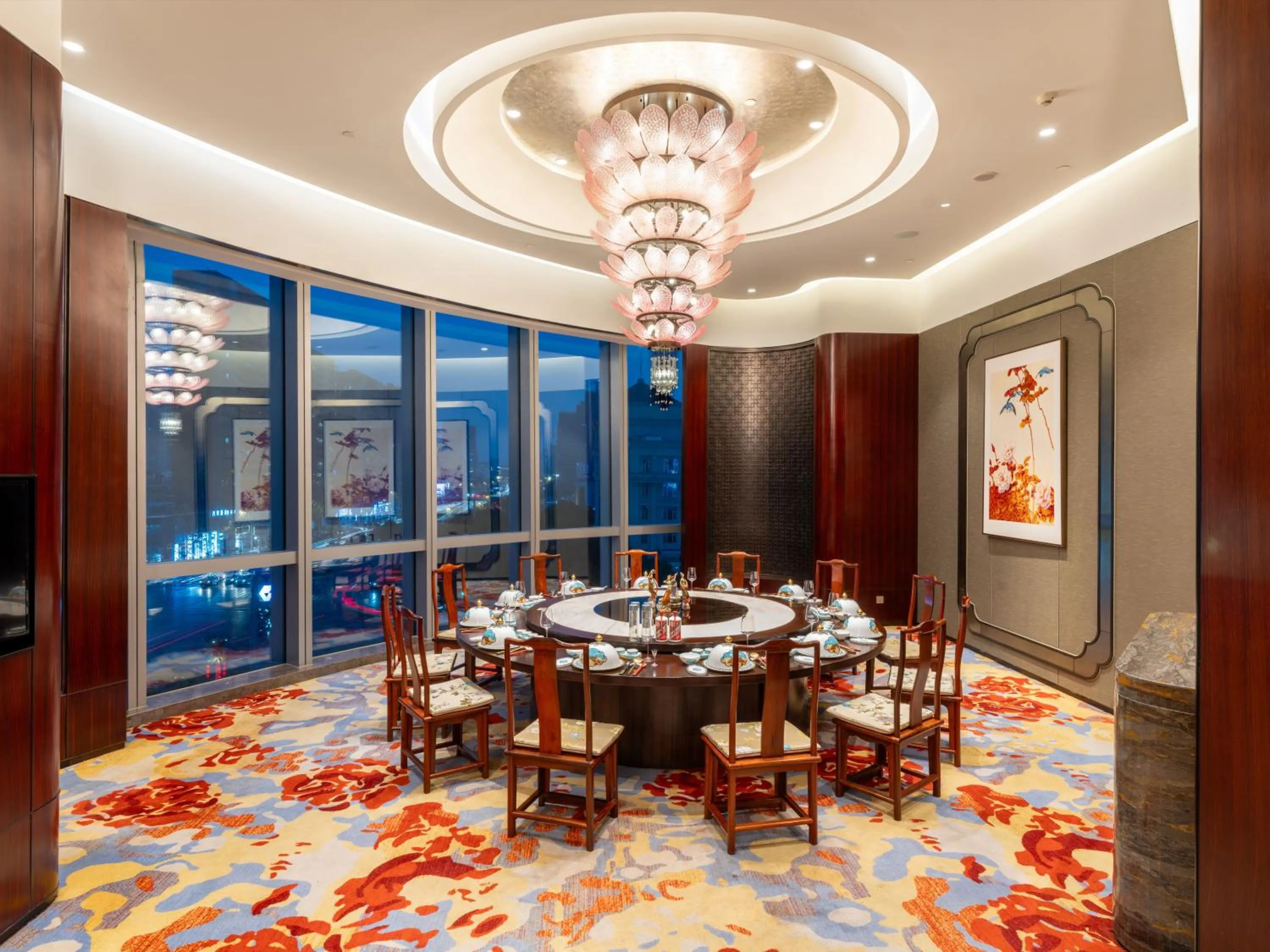 Restaurant/places to eat in Shangri-La Yiwu
