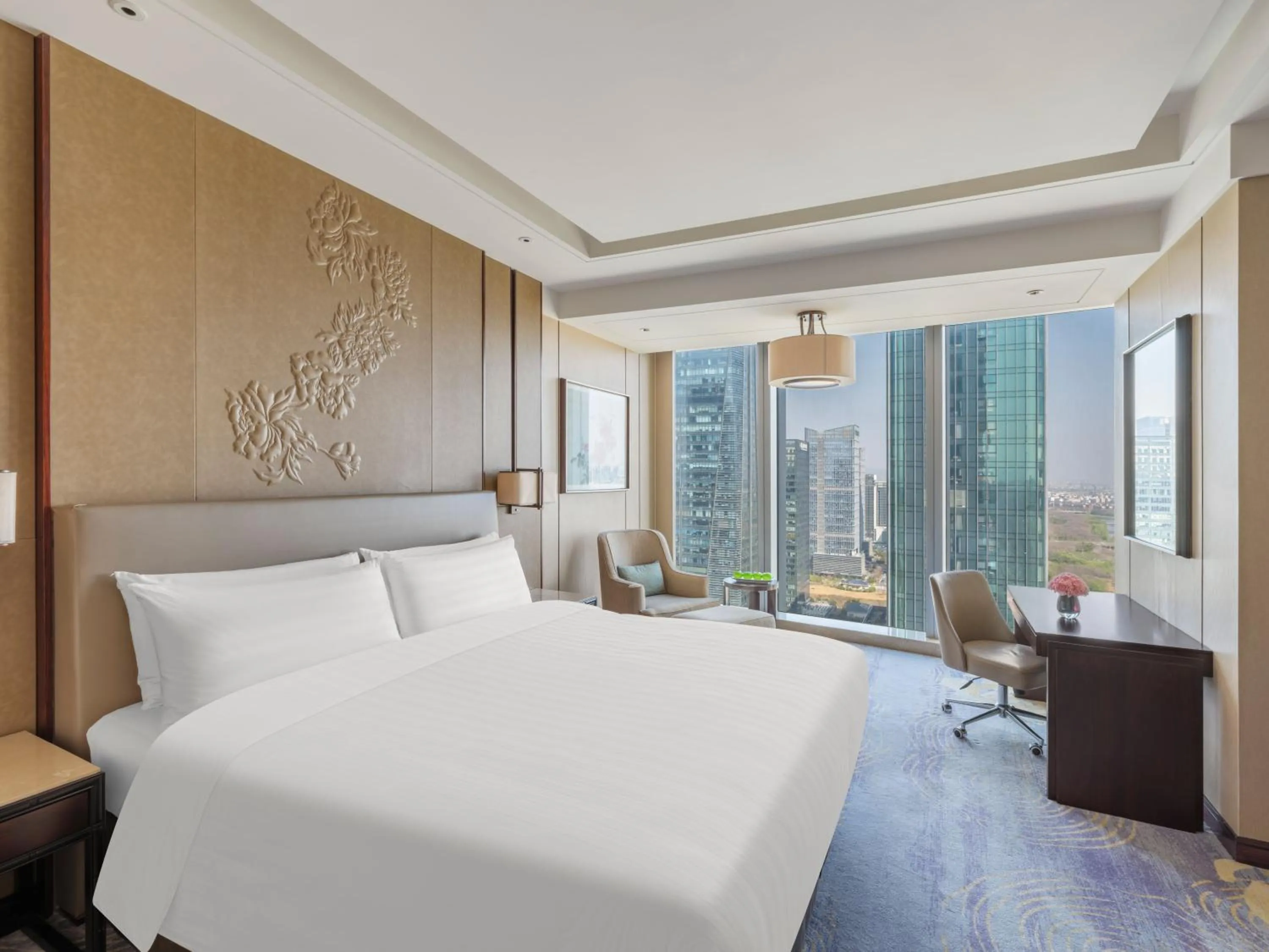 Bedroom, Bed in Shangri-La Yiwu