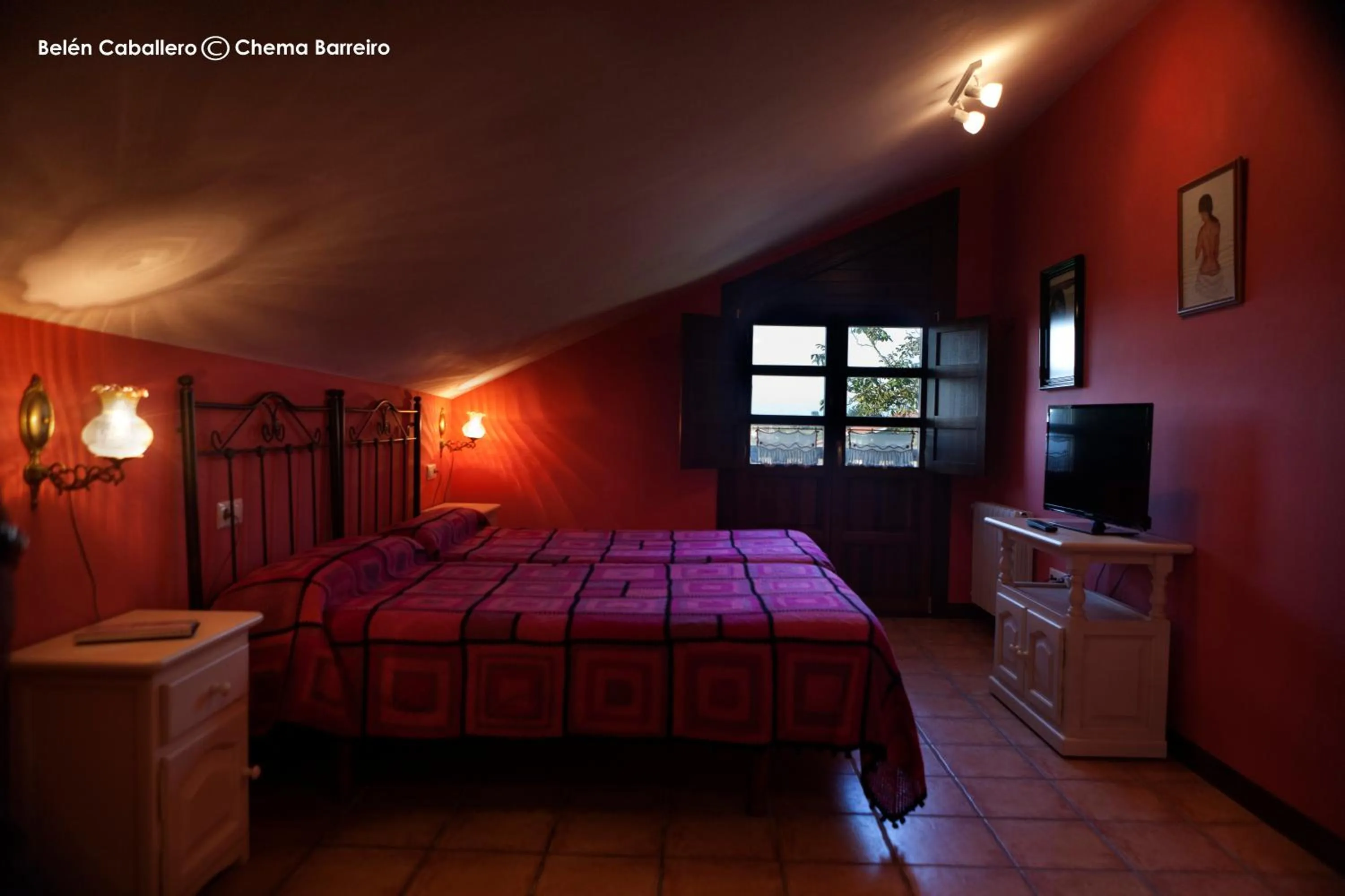 Photo of the whole room in La Casona de Quintes