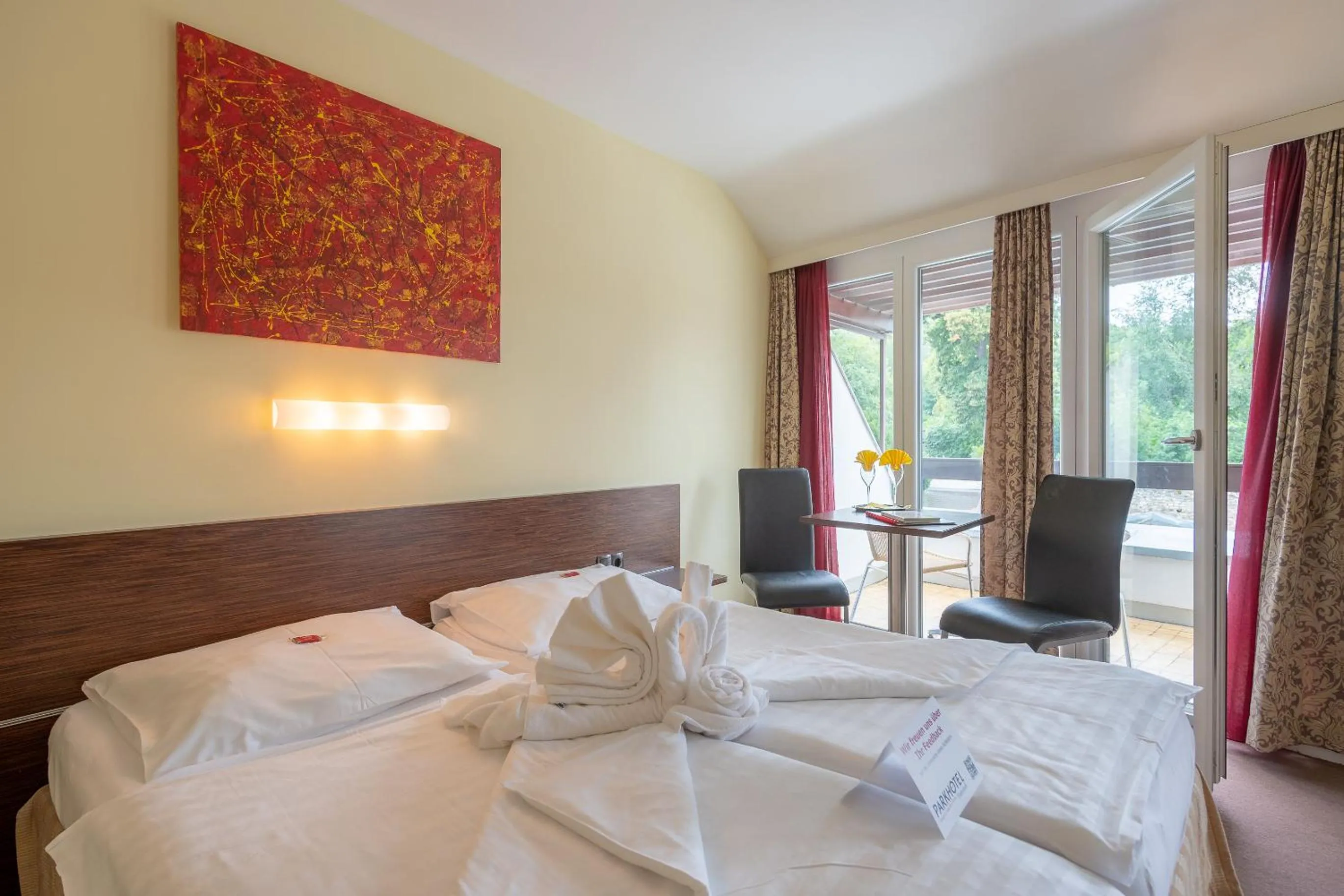 Photo of the whole room, Bed in Parkhotel Eisenstadt