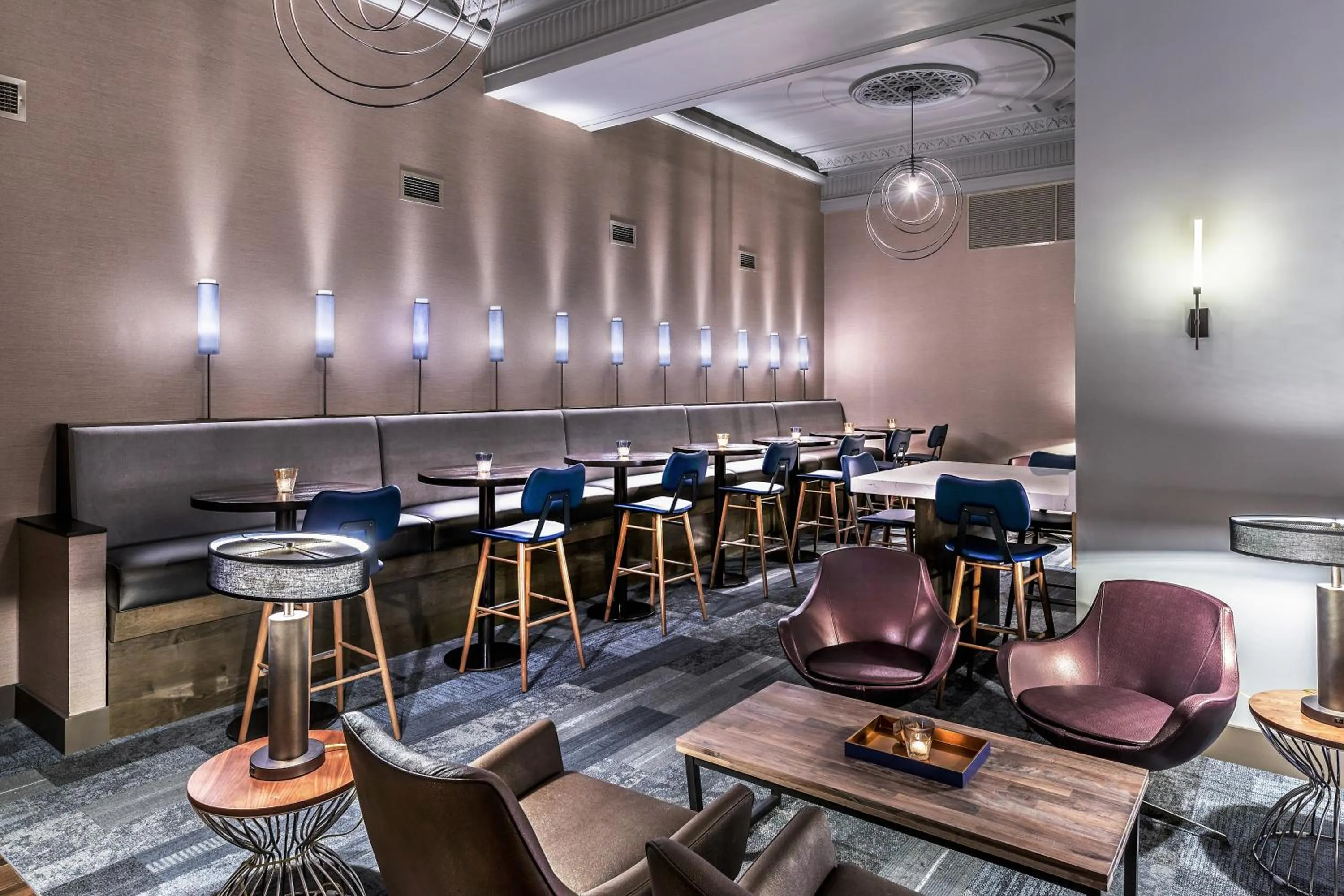 Restaurant/places to eat in Cambria Hotel Chicago Loop - Theatre District