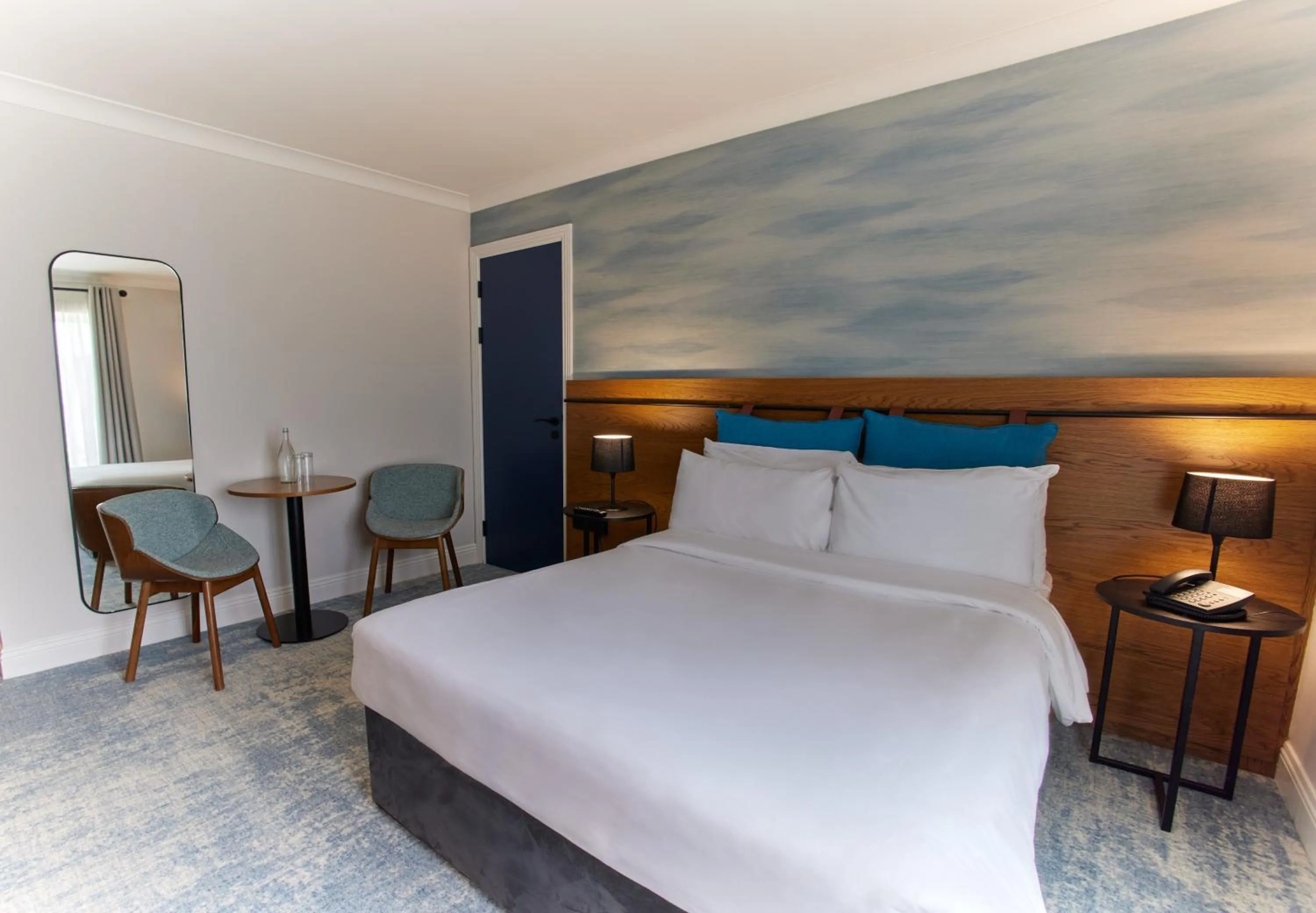 acessibility, Bed in Waterford Marina Hotel