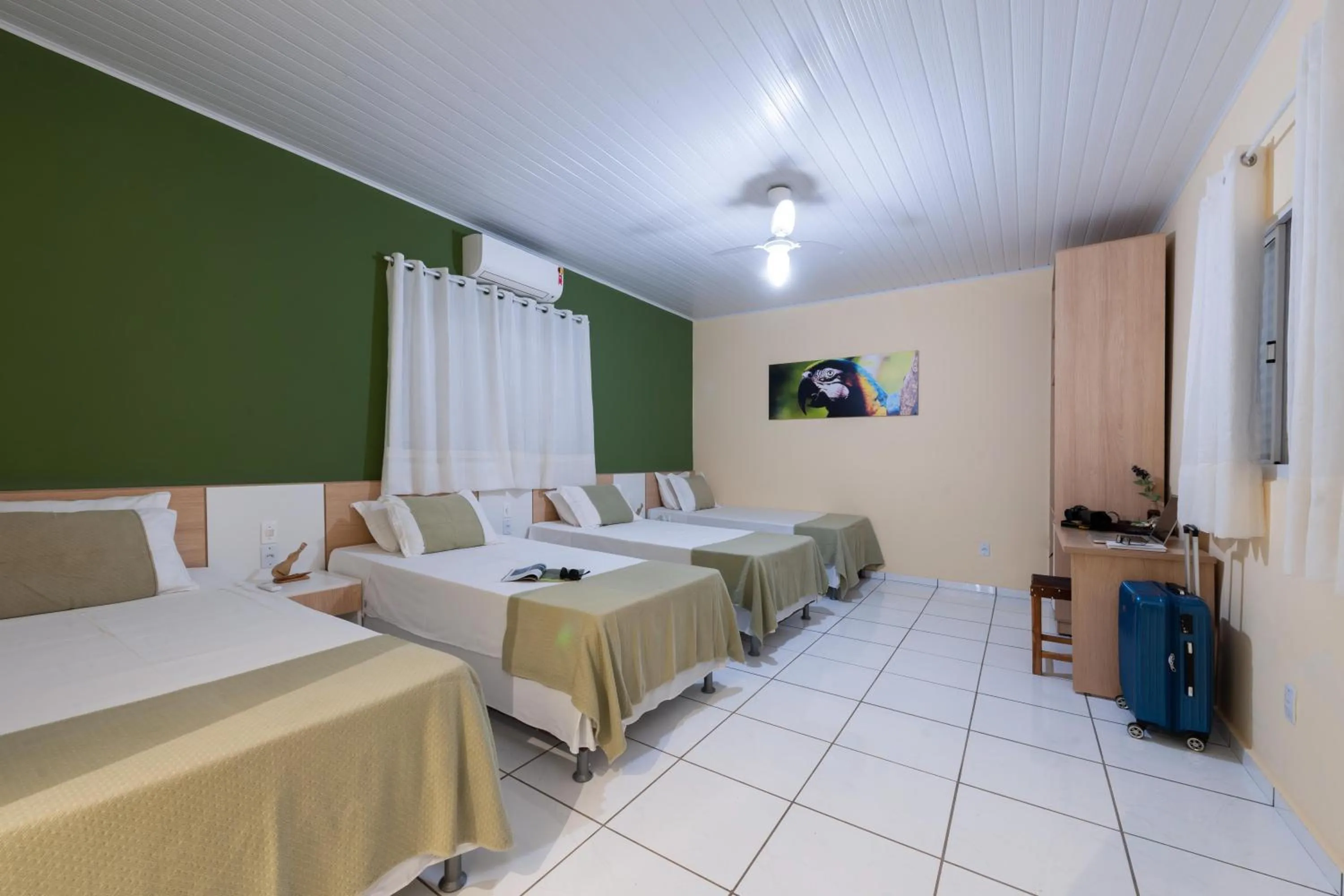 Photo of the whole room, Bed in Pousada Rio Claro