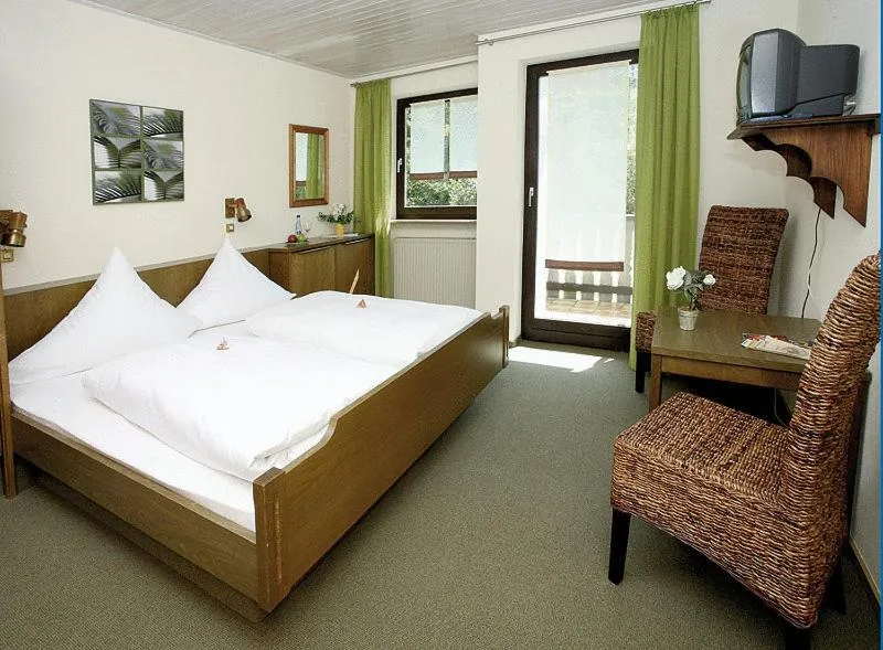 Bed in Hotel Landgasthof Wallburg