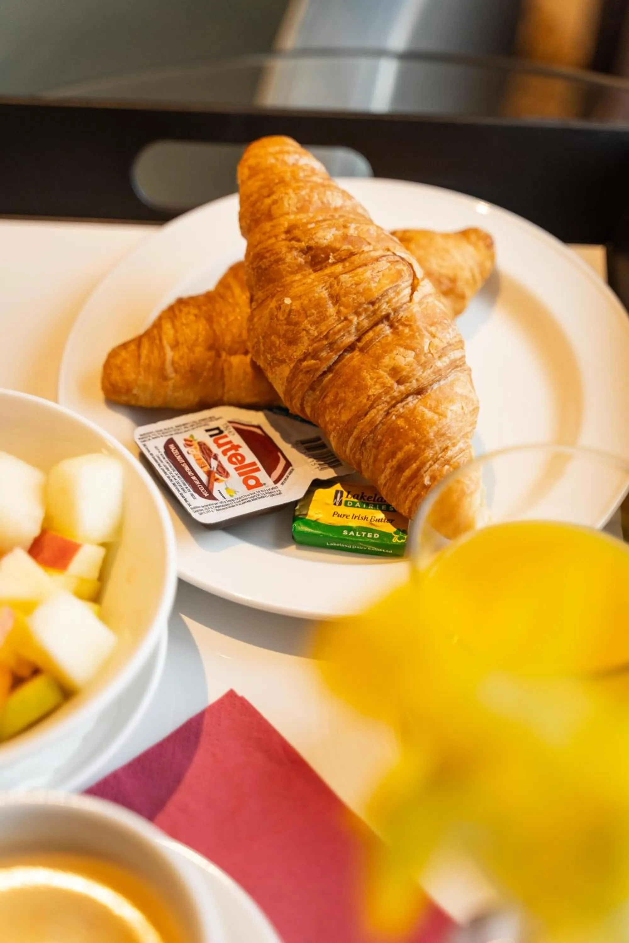 Breakfast in Dillon’s Hotel