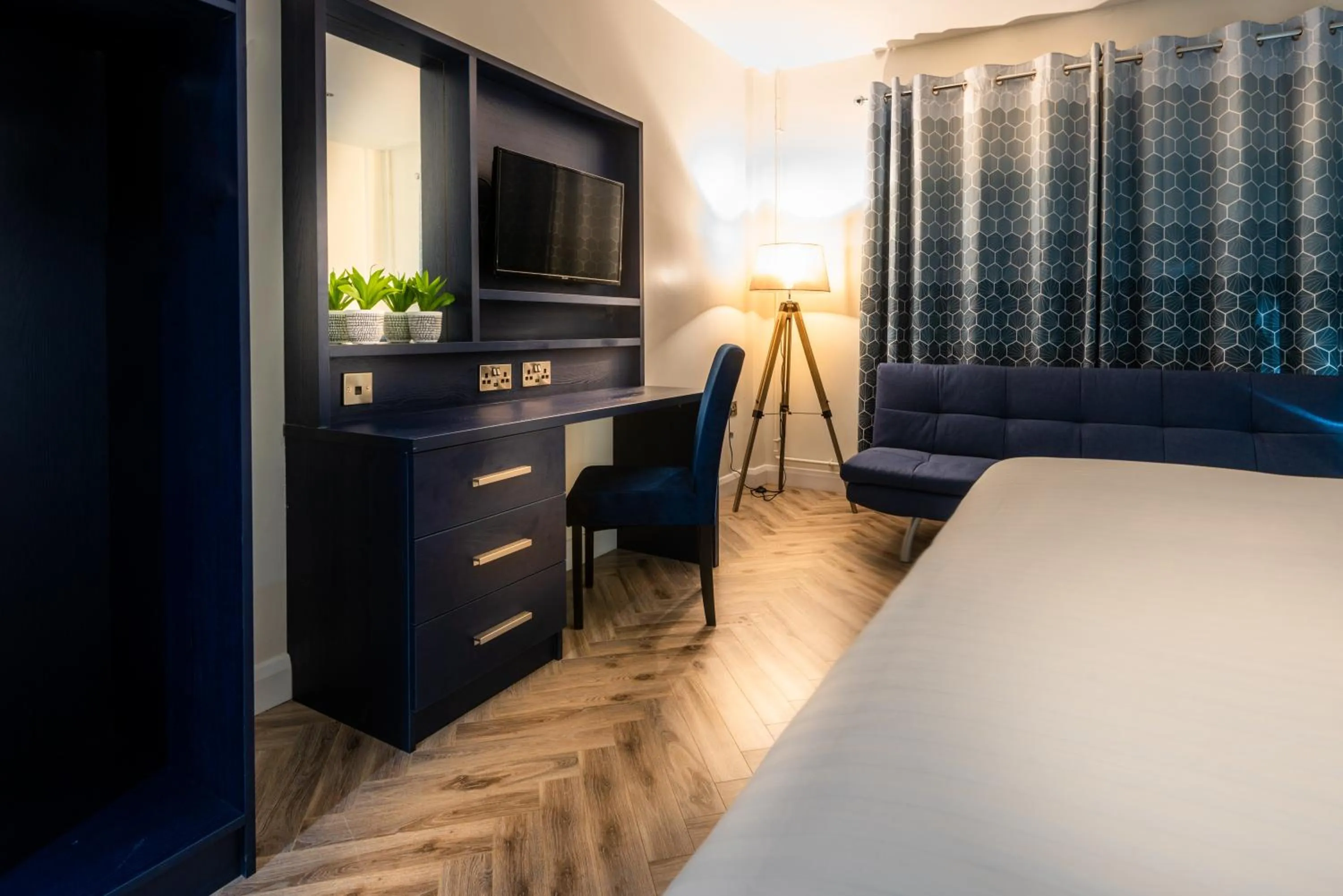 TV and multimedia, Bed in Da Vinci's Hotel