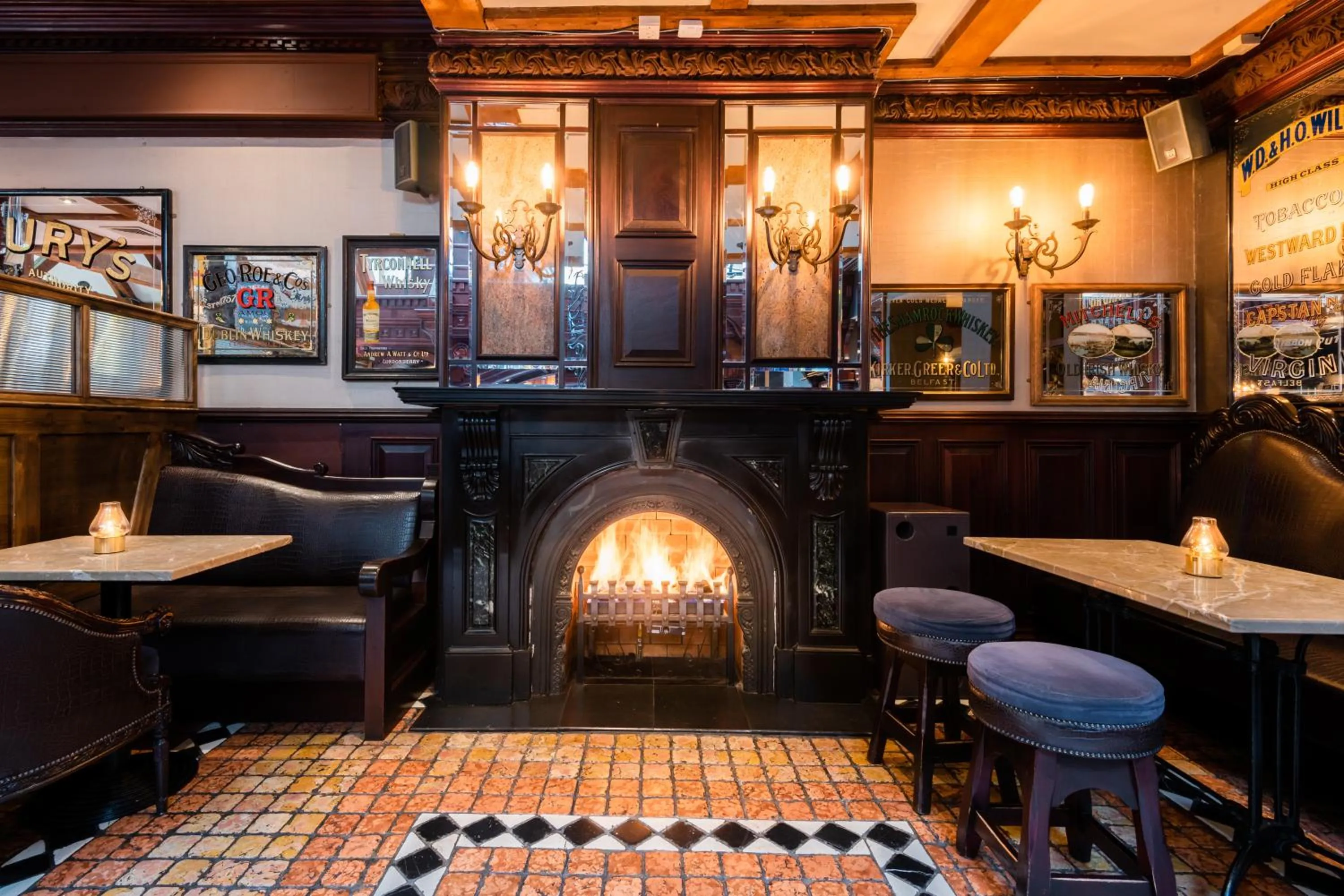 Restaurant/places to eat in Da Vinci's Hotel