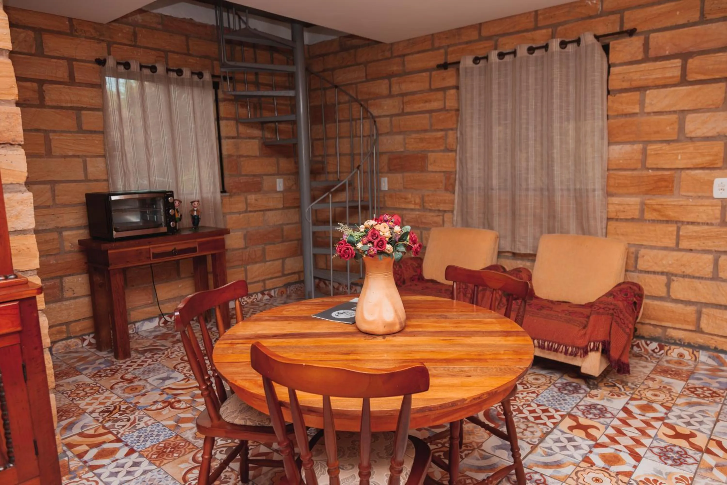 Dining area in Pousada Água dos Canyons