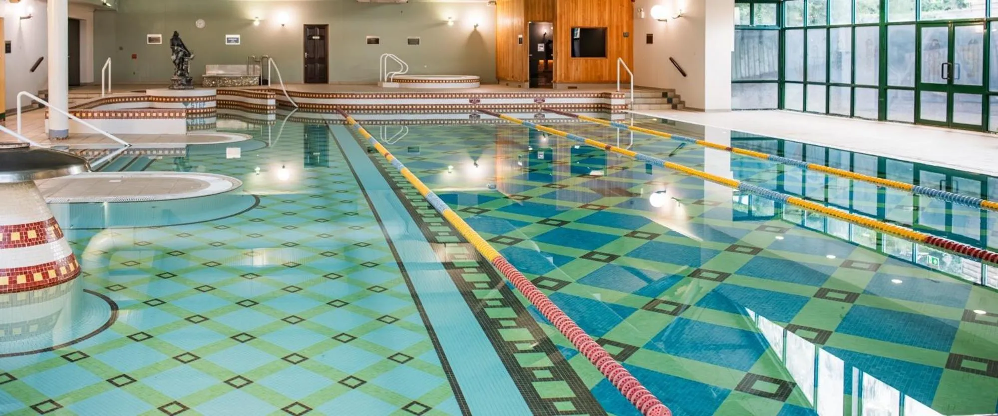 Swimming pool in Clonakilty Park Hotel