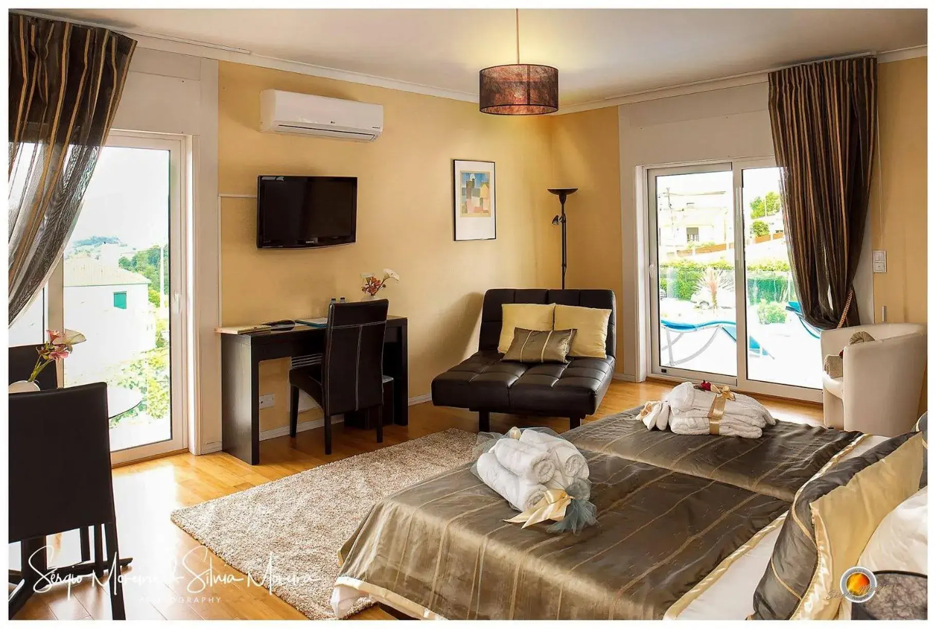 Double or Twin Room with City View in B&B Villa Vale Flores Double or Twin Room with City View in B&B Villa Vale Flores