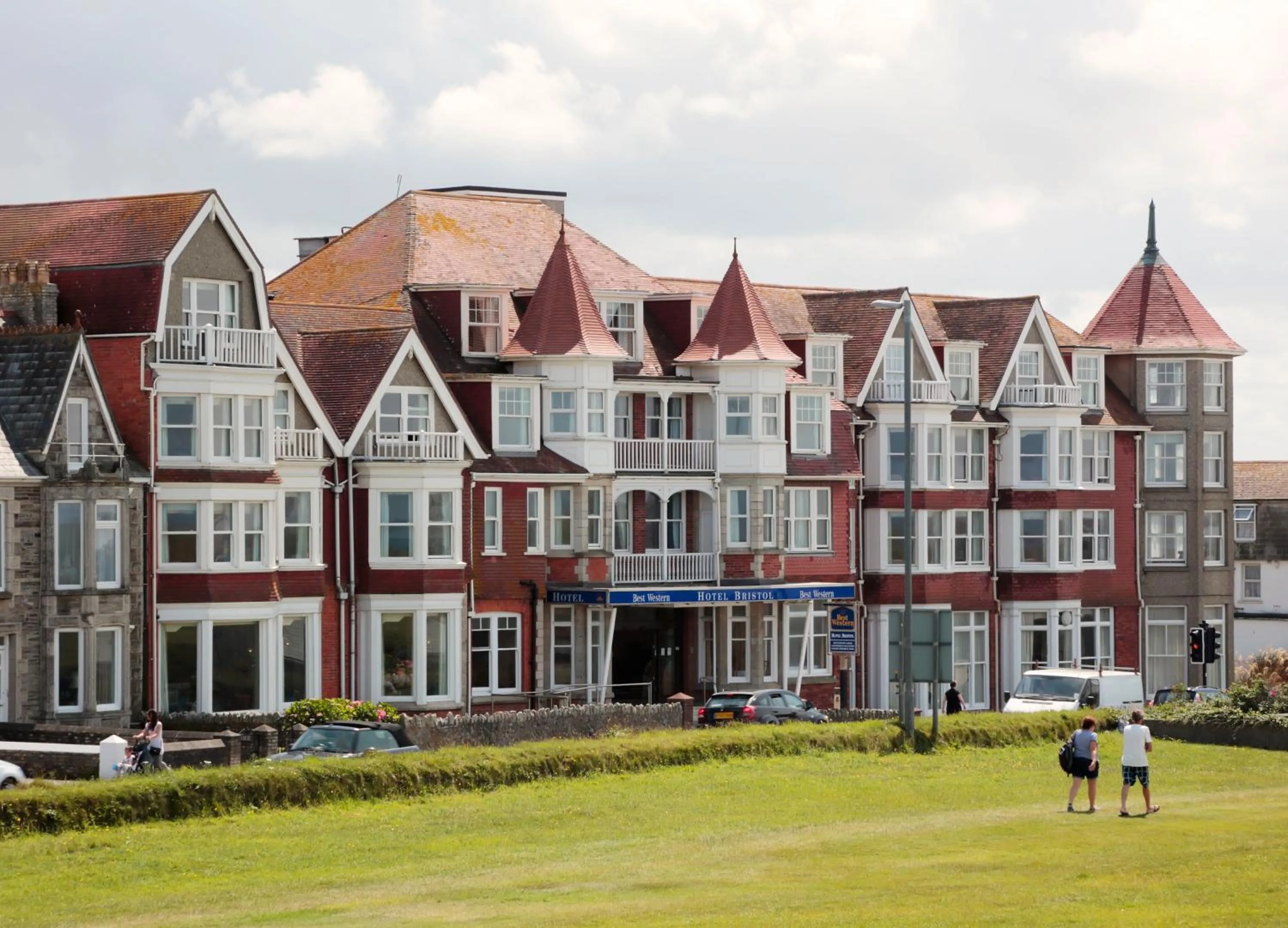 Facade/entrance, Garden in Best Western Hotel Bristol
