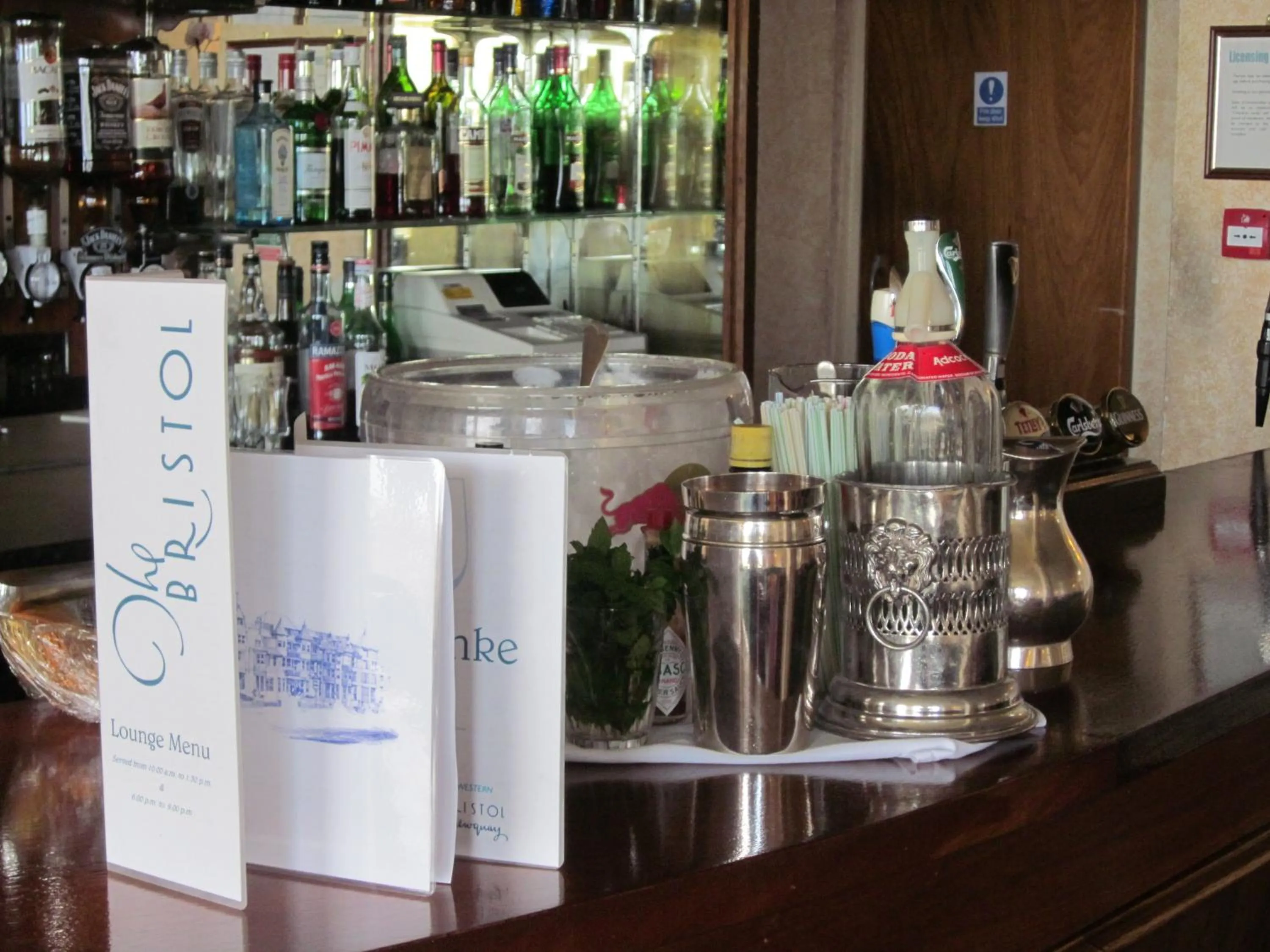 Lounge or bar in Best Western Hotel Bristol