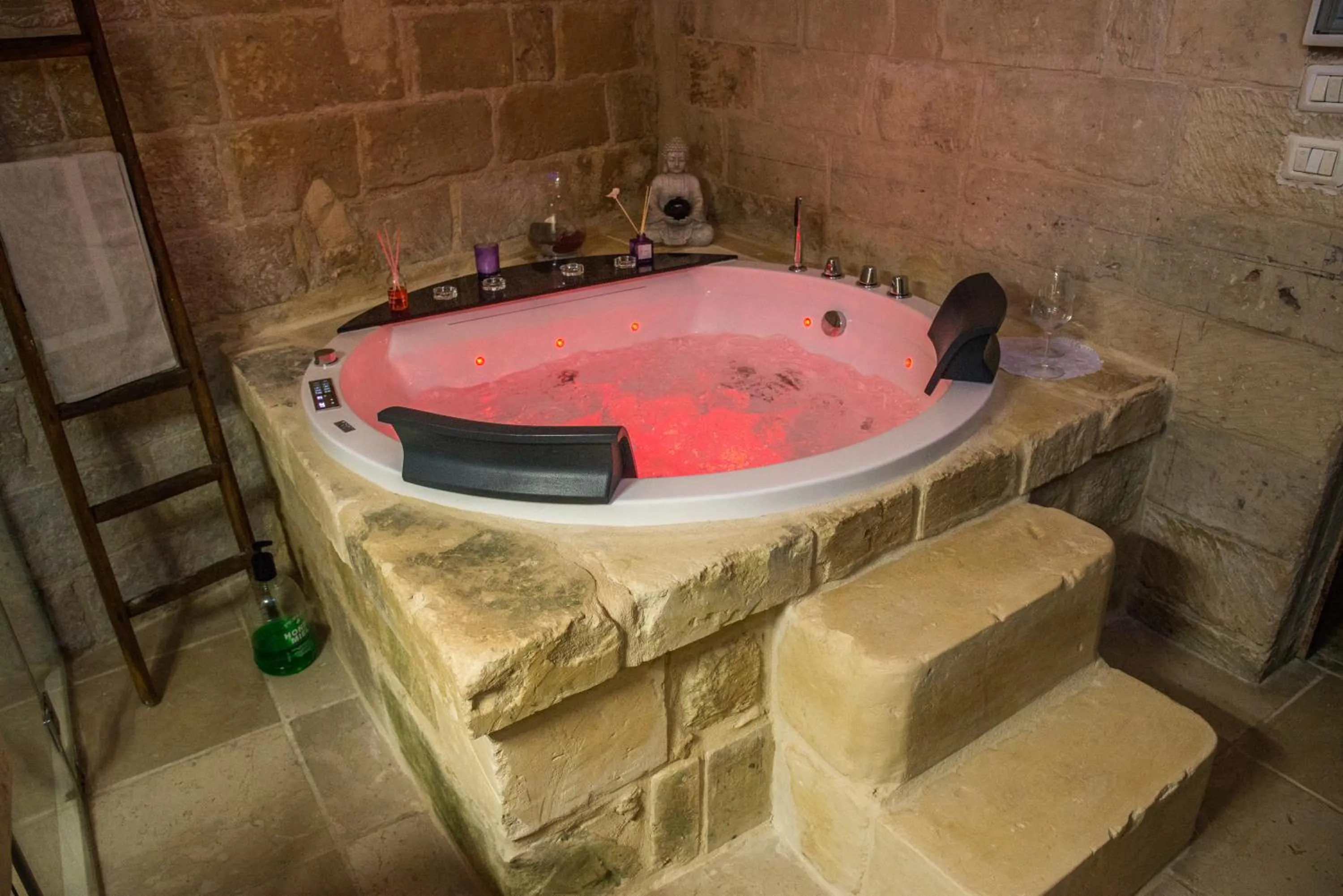 Hot Tub in La Dimora delle Grazie
