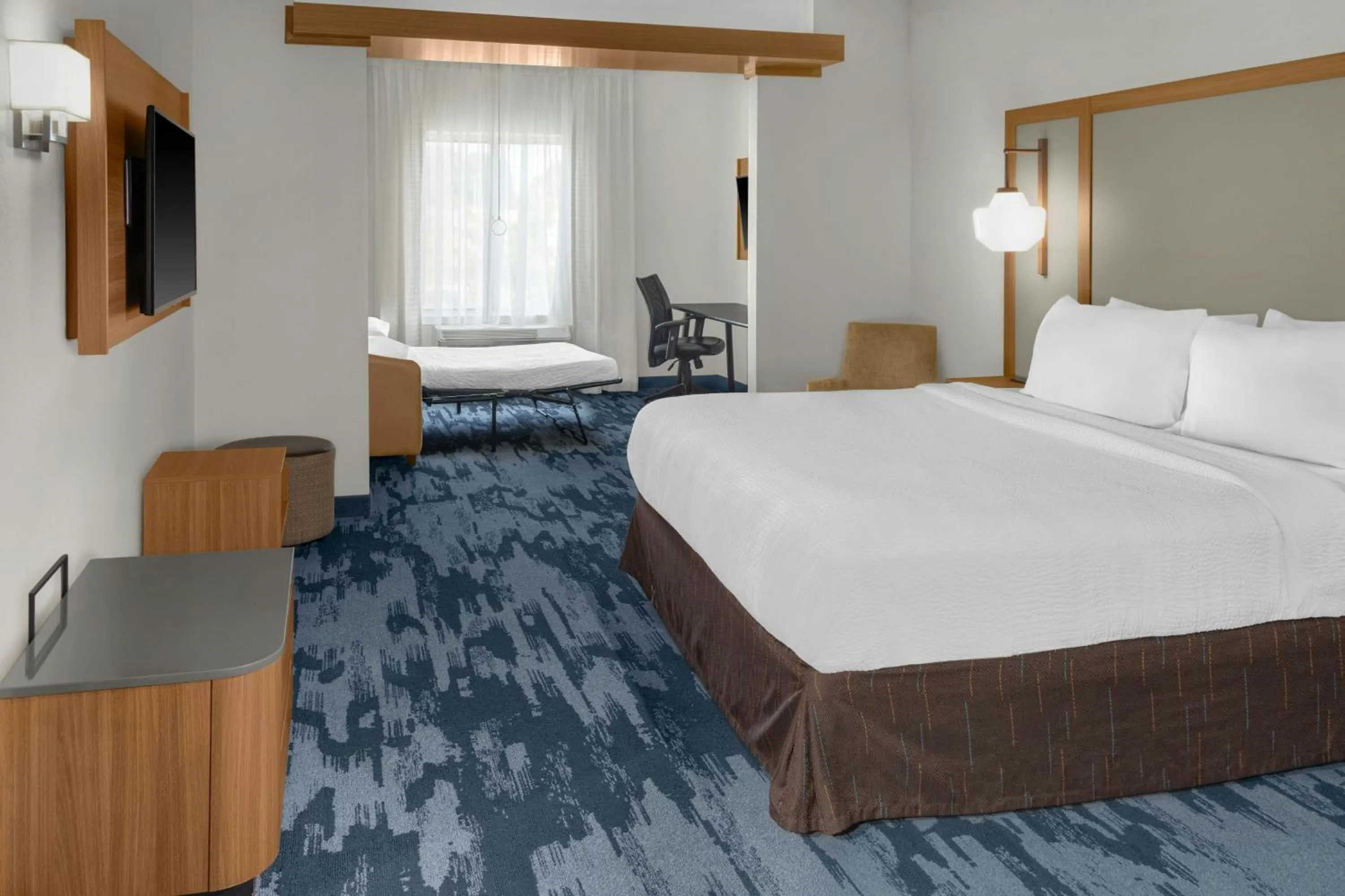 Bedroom, Bed in Fairfield Inn & Suites by Marriott Atlanta Acworth
