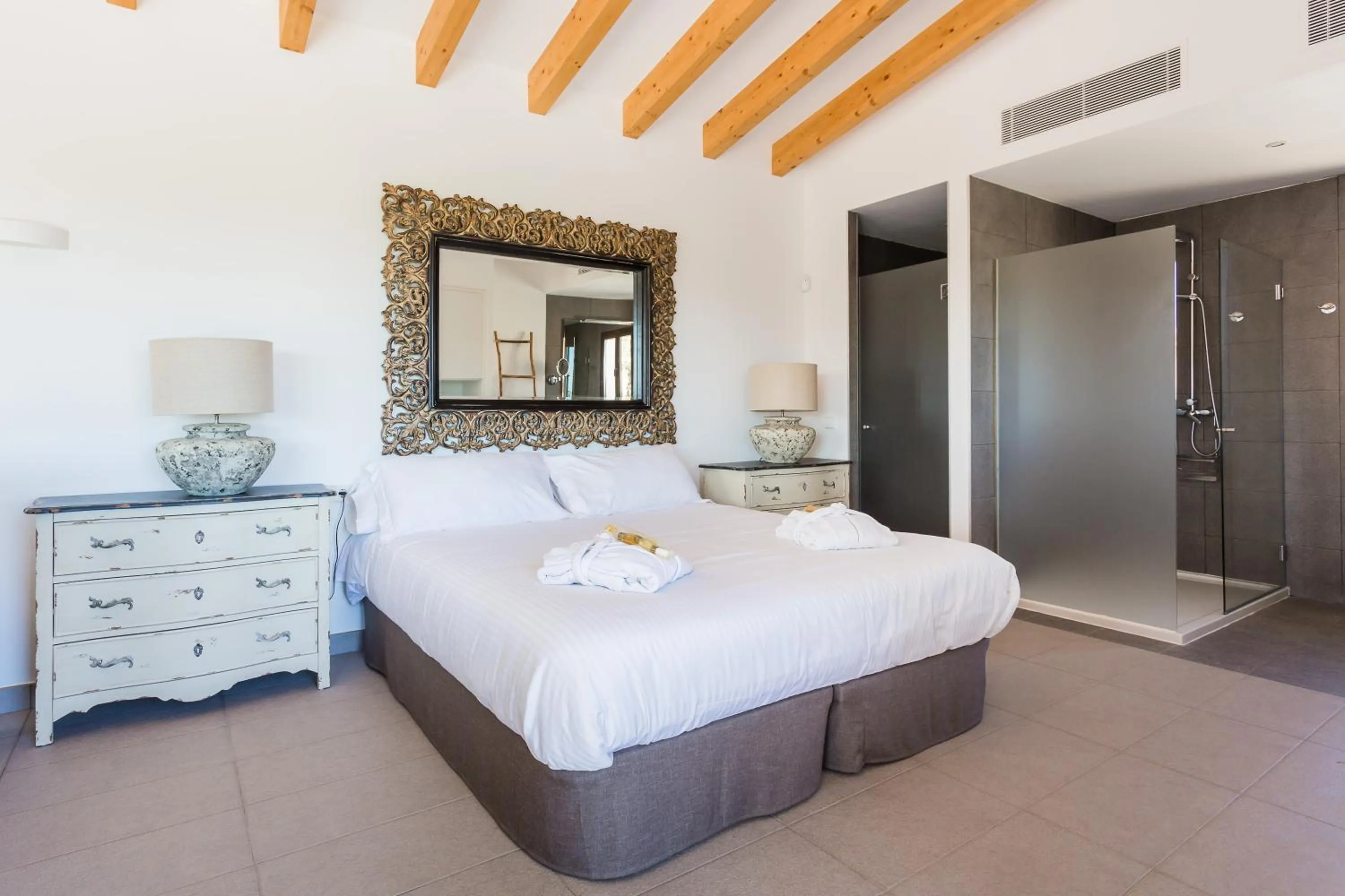 Bed in Agroturismo Ses Vistes