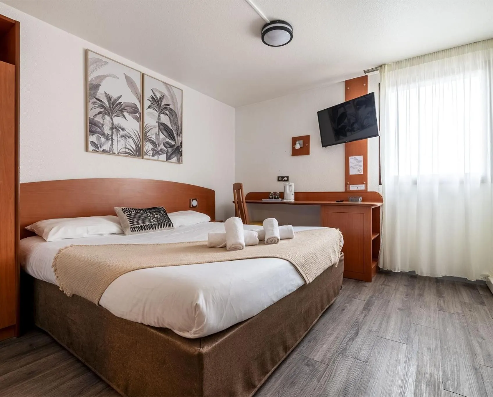 Bed in Kyriad Bergerac