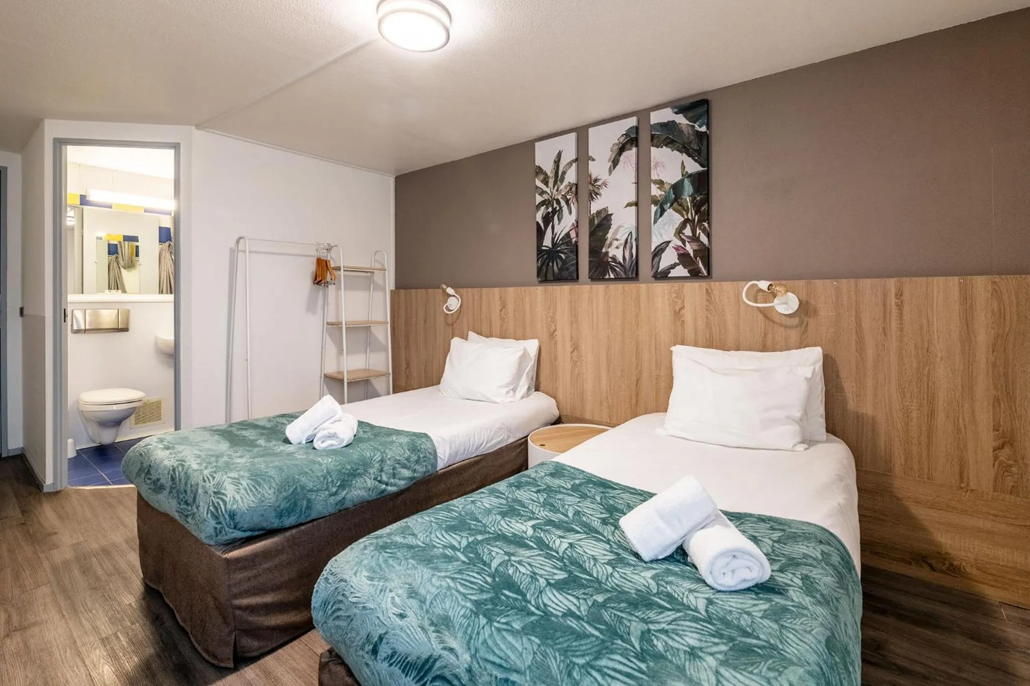 Bedroom, Bed in Hôtel Le Roxane