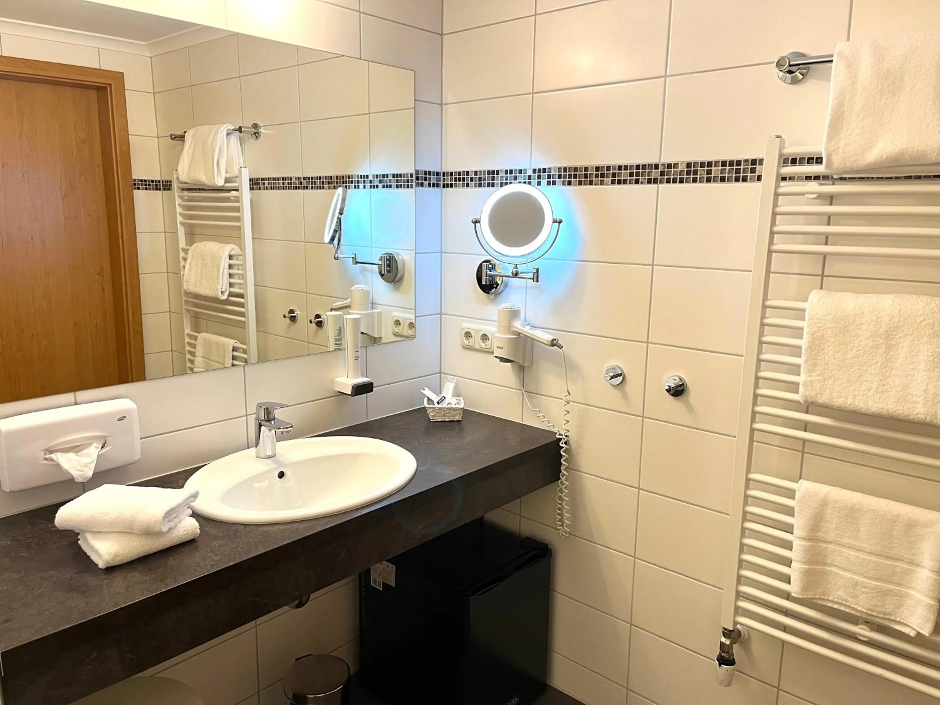 Bathroom in Hotel Post