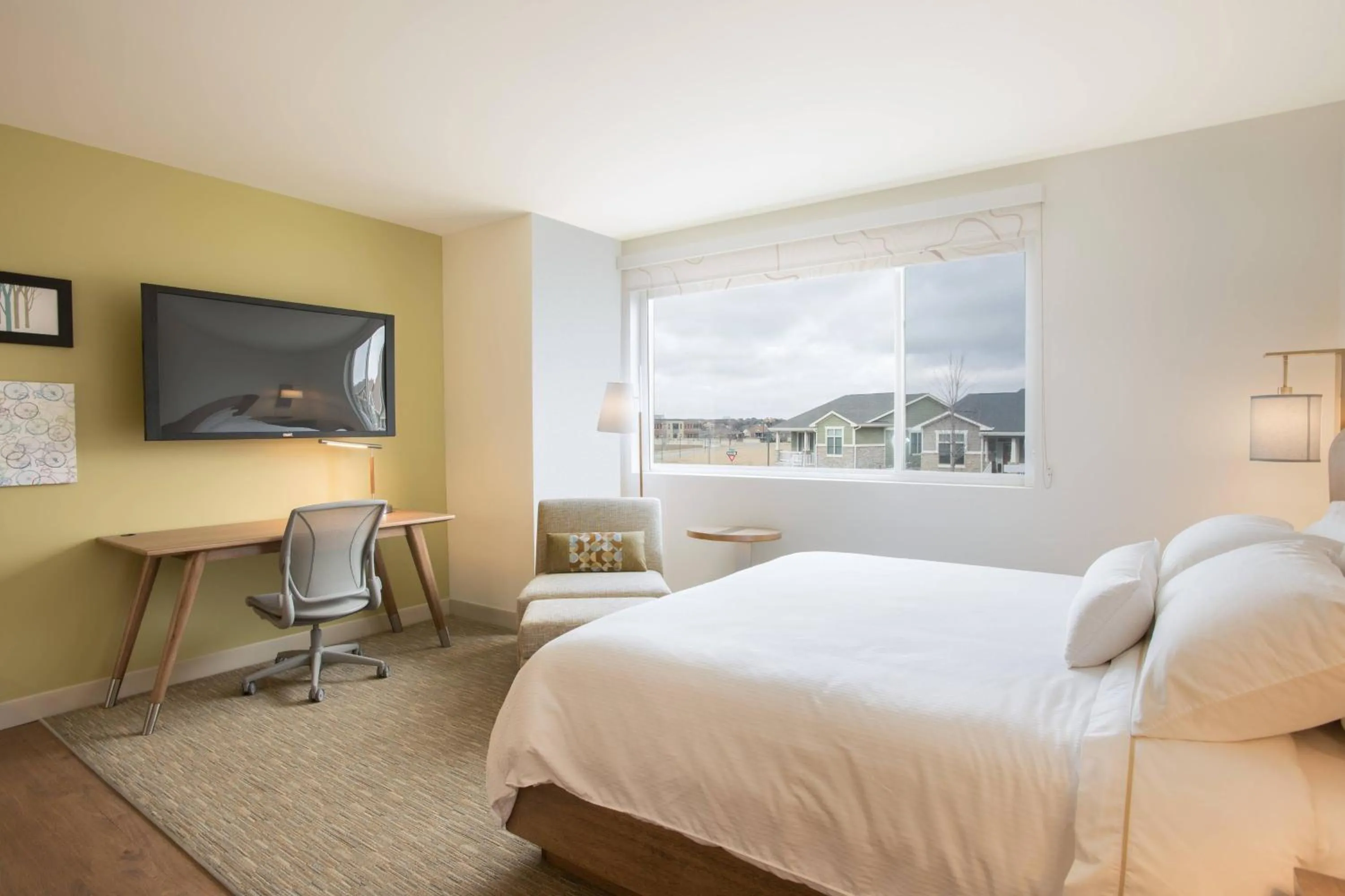 Photo of the whole room, Bed in Element West Des Moines