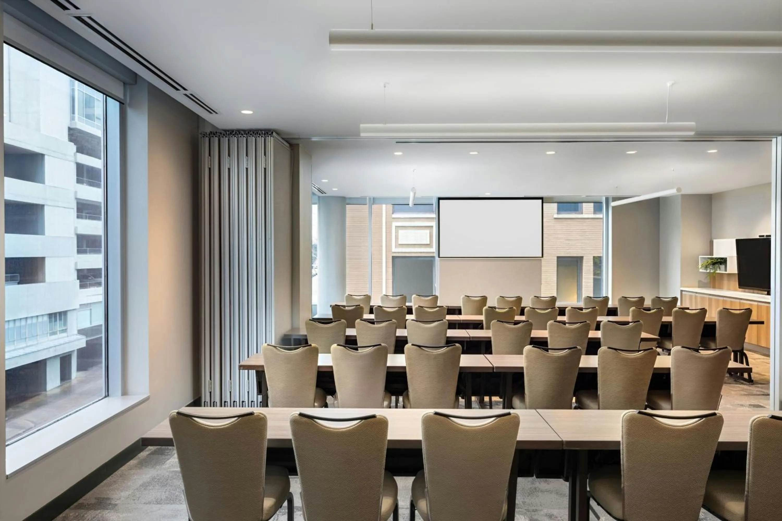 Meeting/conference room in Aloft Austin Downtown