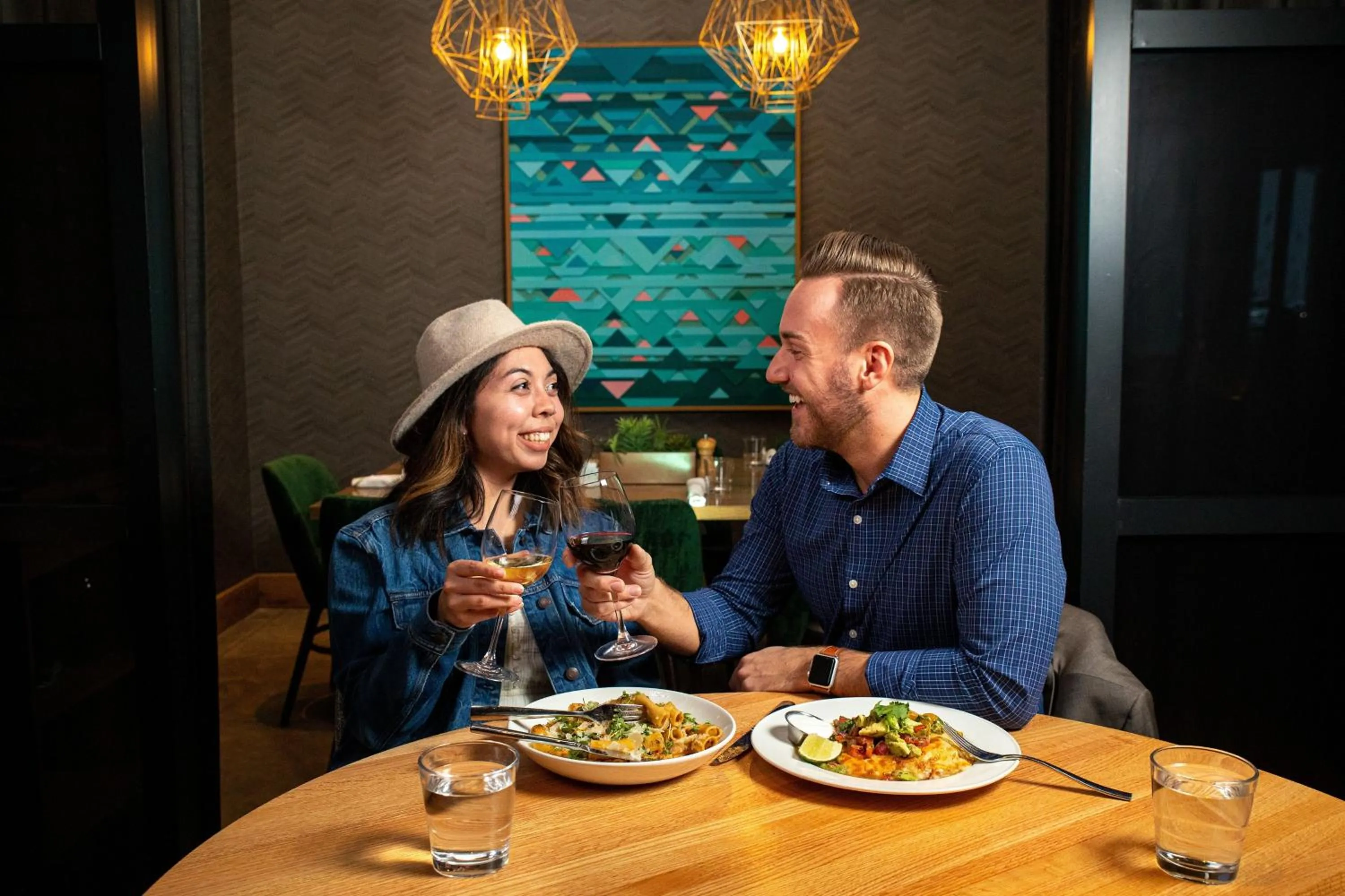 Restaurant/places to eat in Aloft Austin Downtown