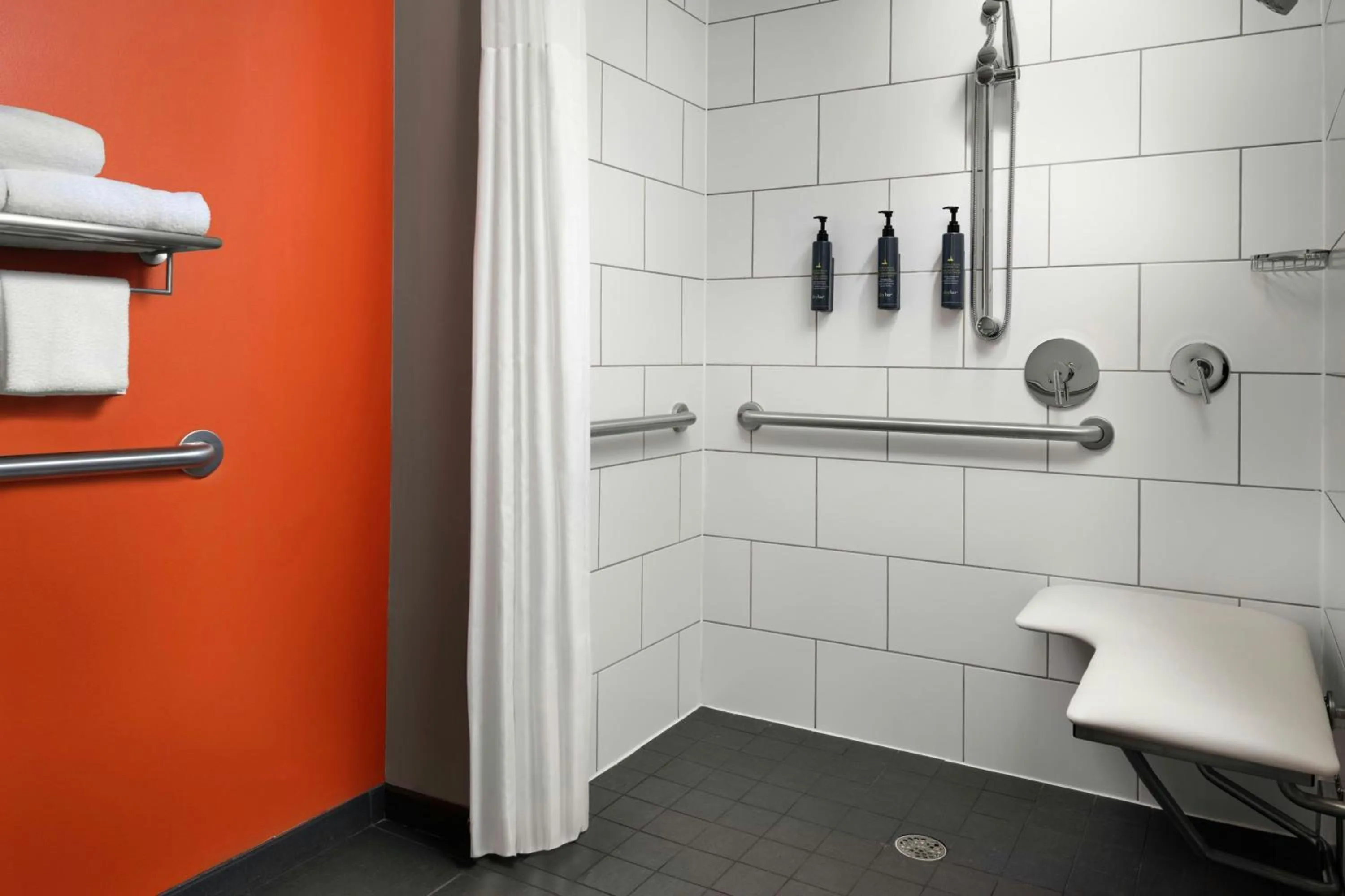 Bathroom in Aloft Austin Downtown