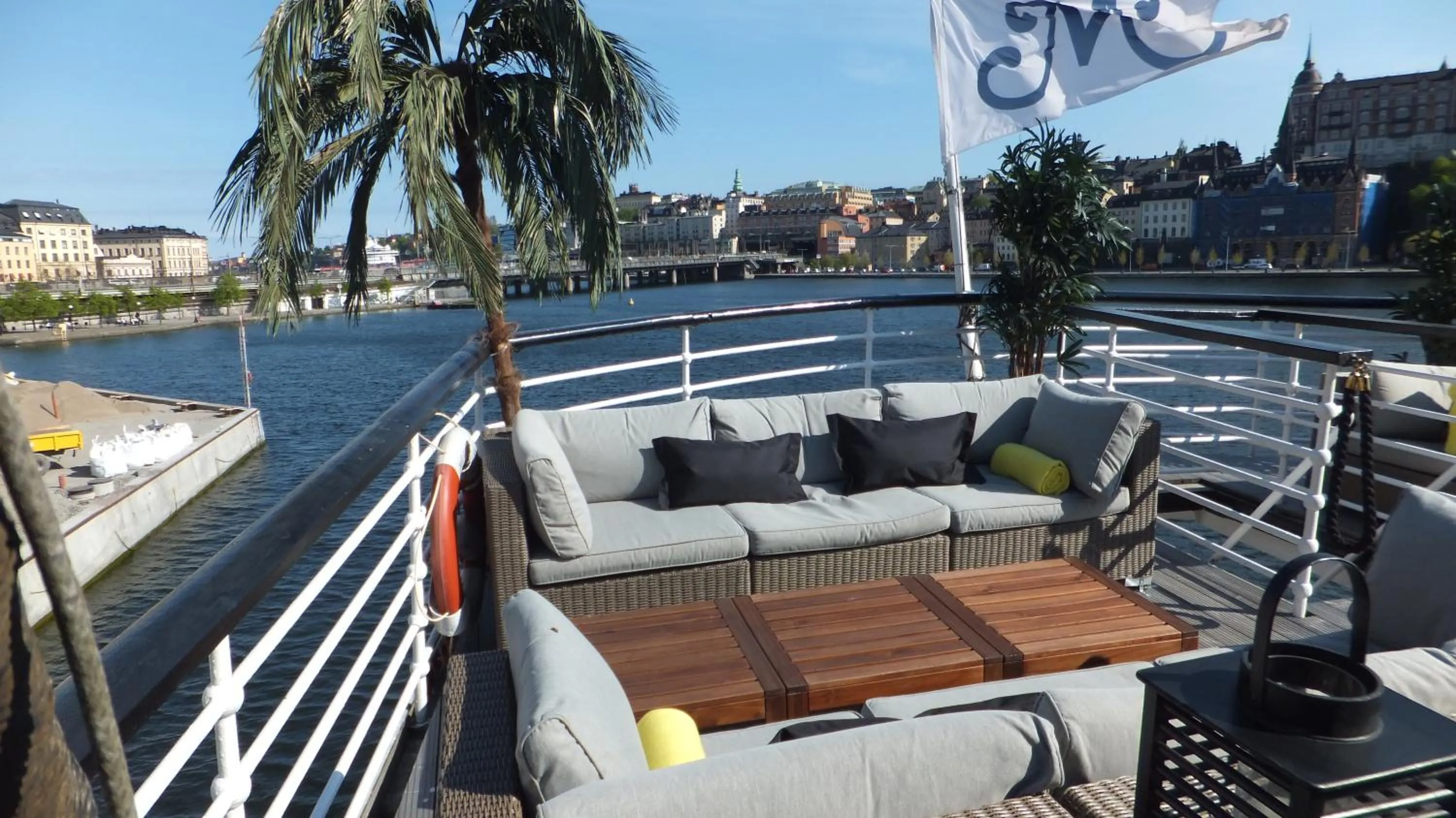 Seating area in Mälardrottningen Yacht Hotel