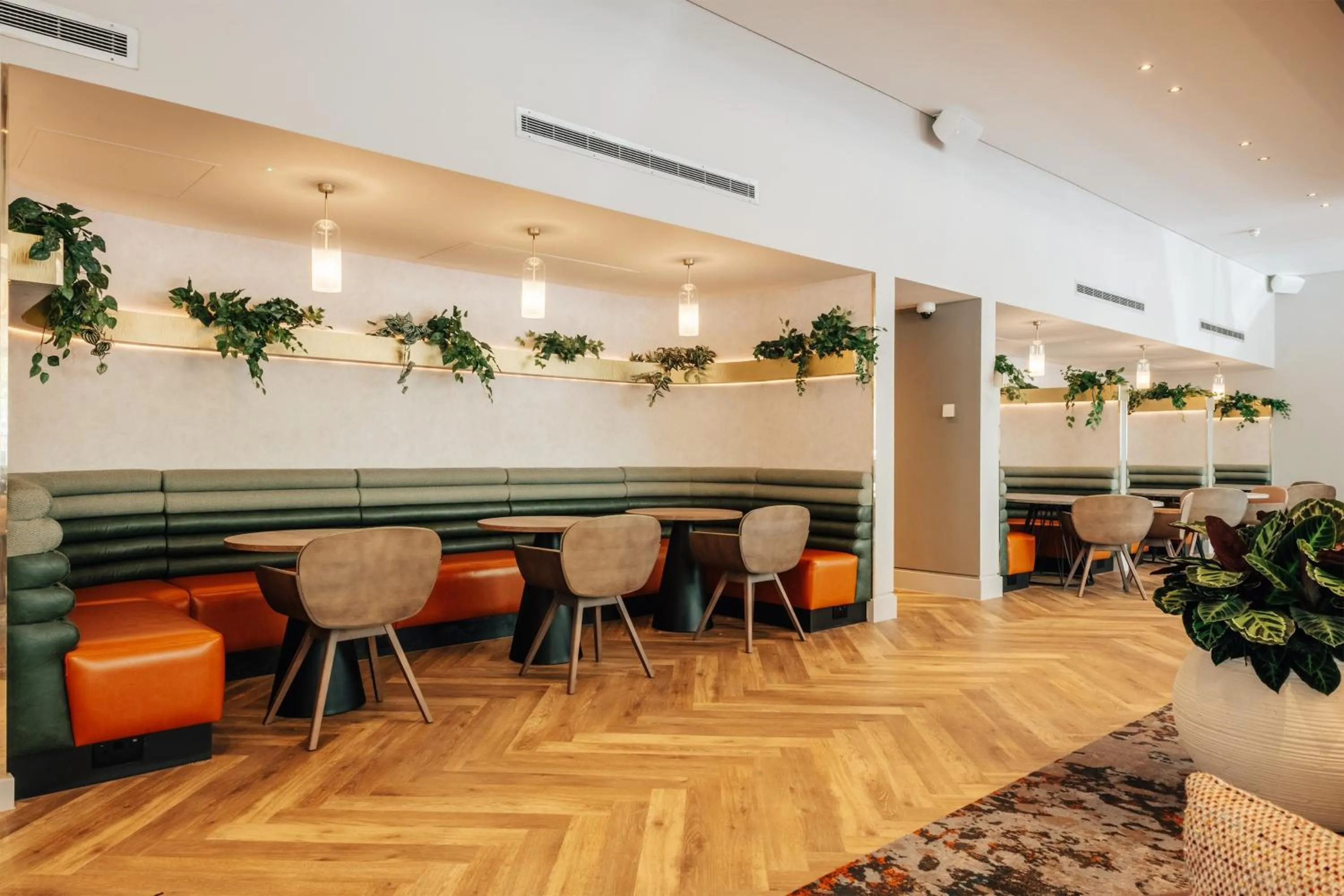 Restaurant/places to eat in Crowne Plaza London - Docklands by IHG