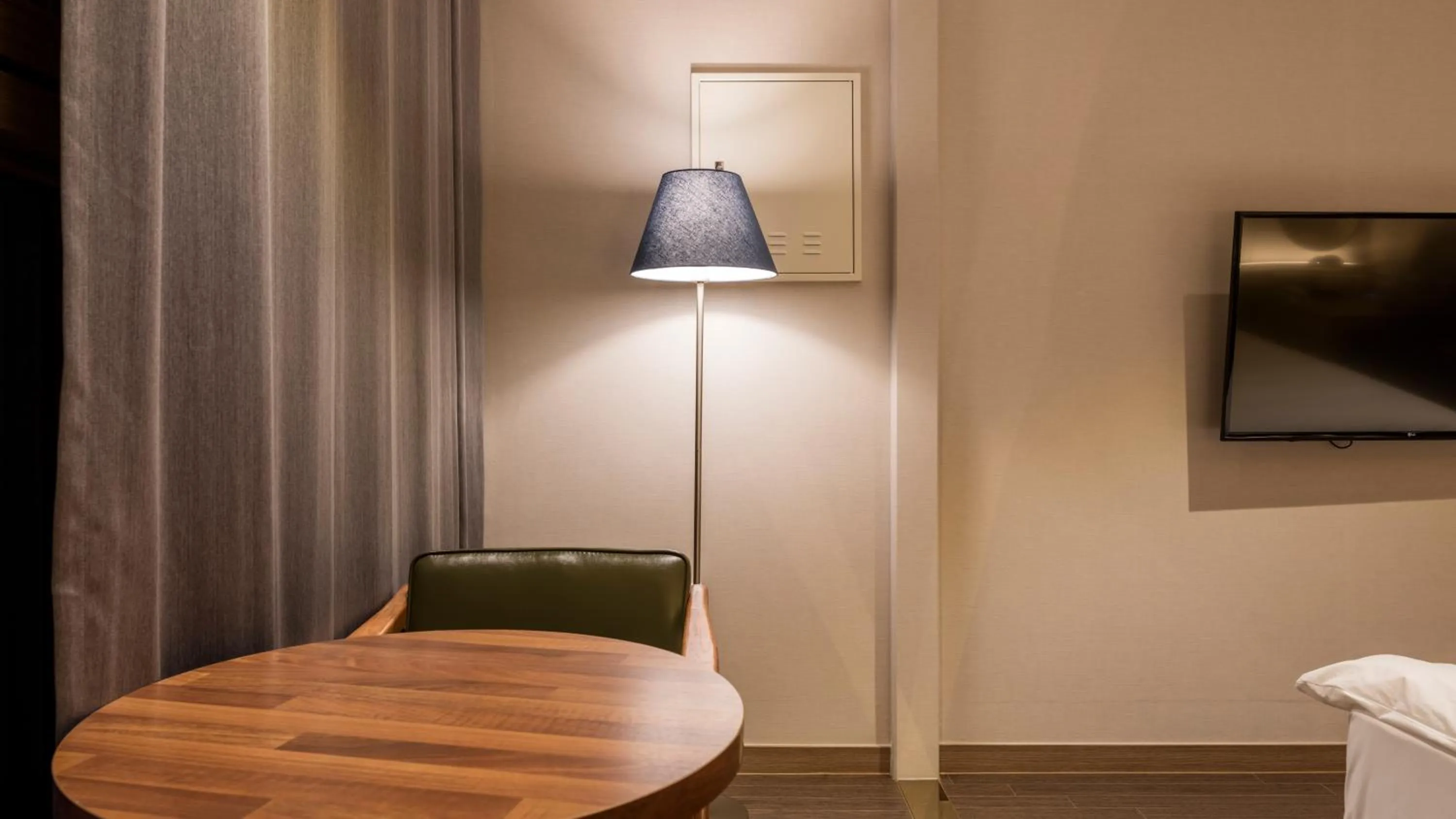 TV and multimedia in The First Stay Hotel