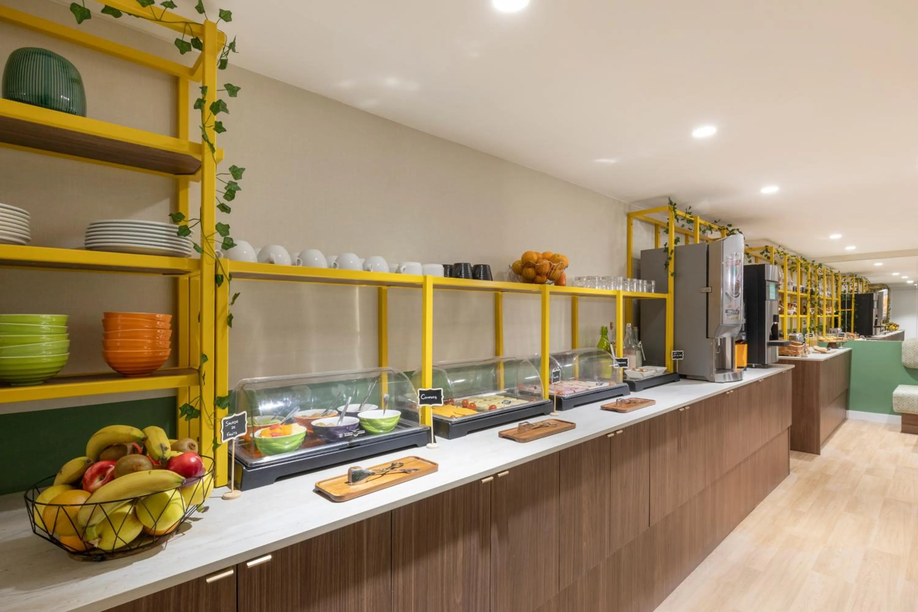 Breakfast in Ibis Styles Paris Jardin de la Villette - Rénové en 2025