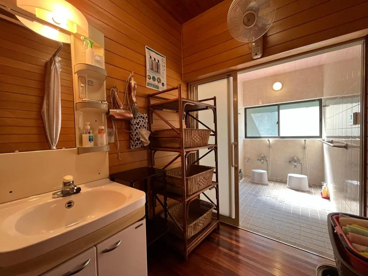 Shower, Bed in Minshuku Ryokan Kawai