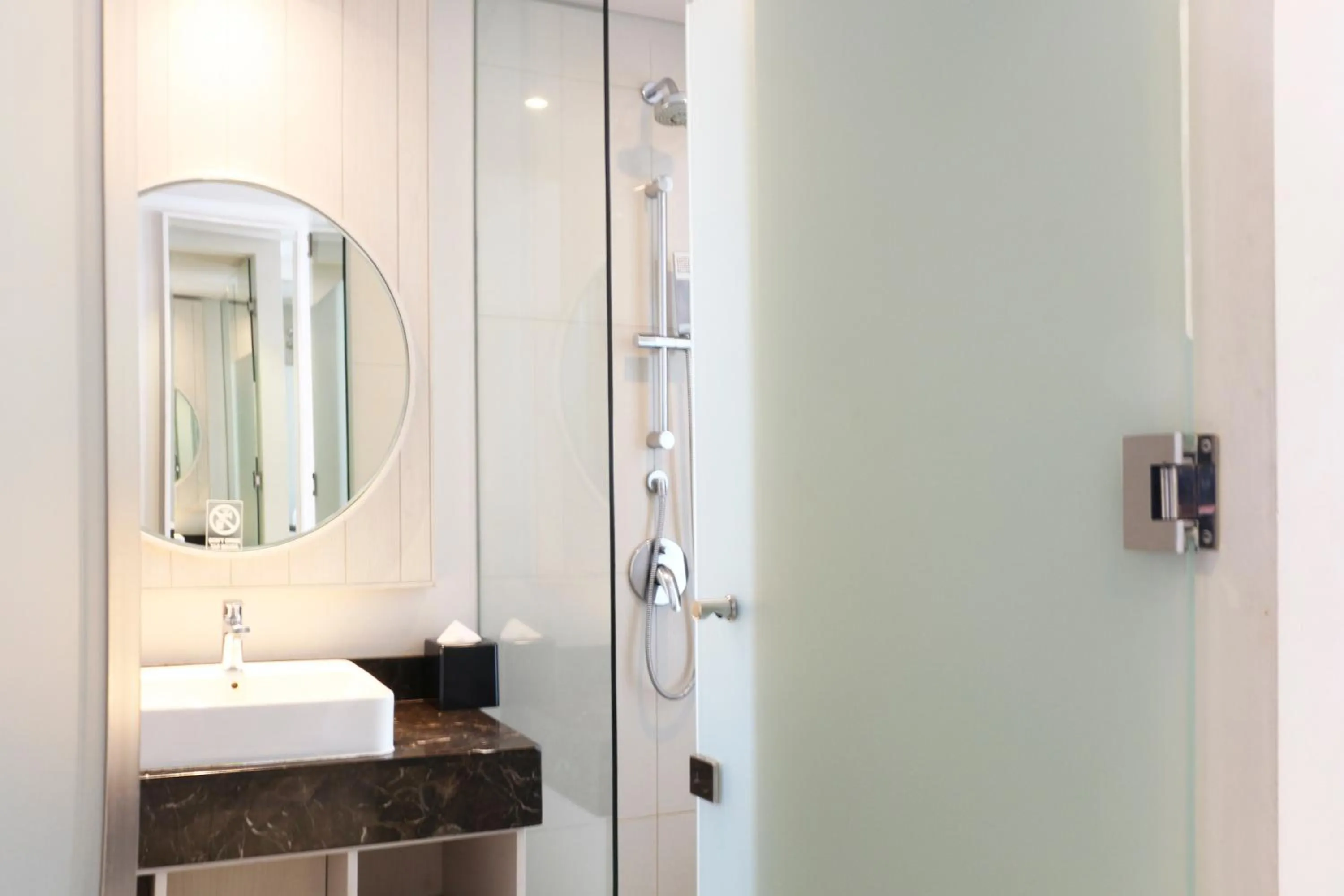 Bathroom in Swiss-Belinn Cikarang