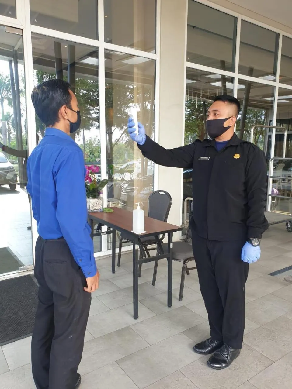 Lobby or reception in Swiss-Belinn Cikarang