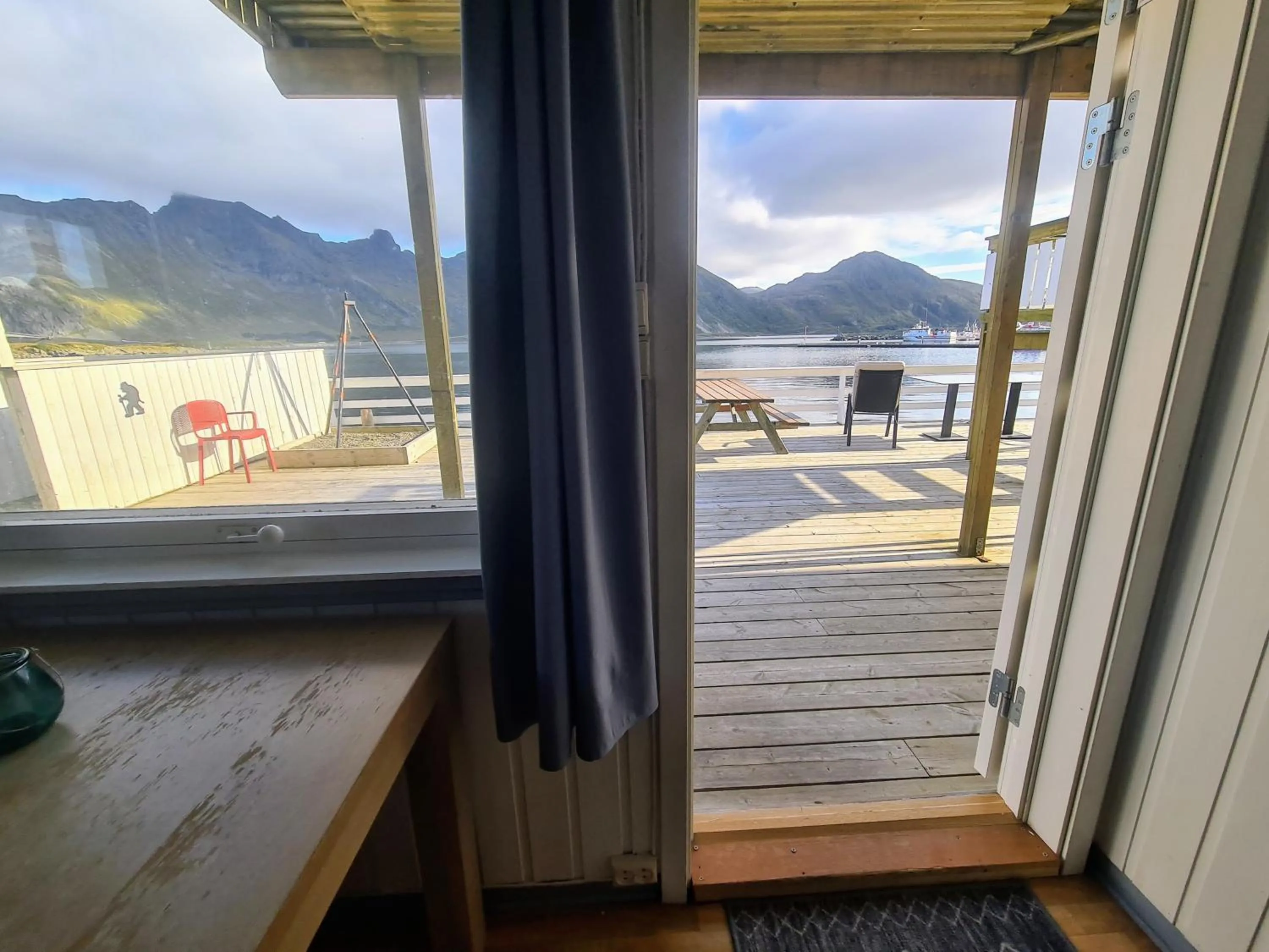 Patio in Lydersen Rorbuer Budget Hostel & Private Apartments